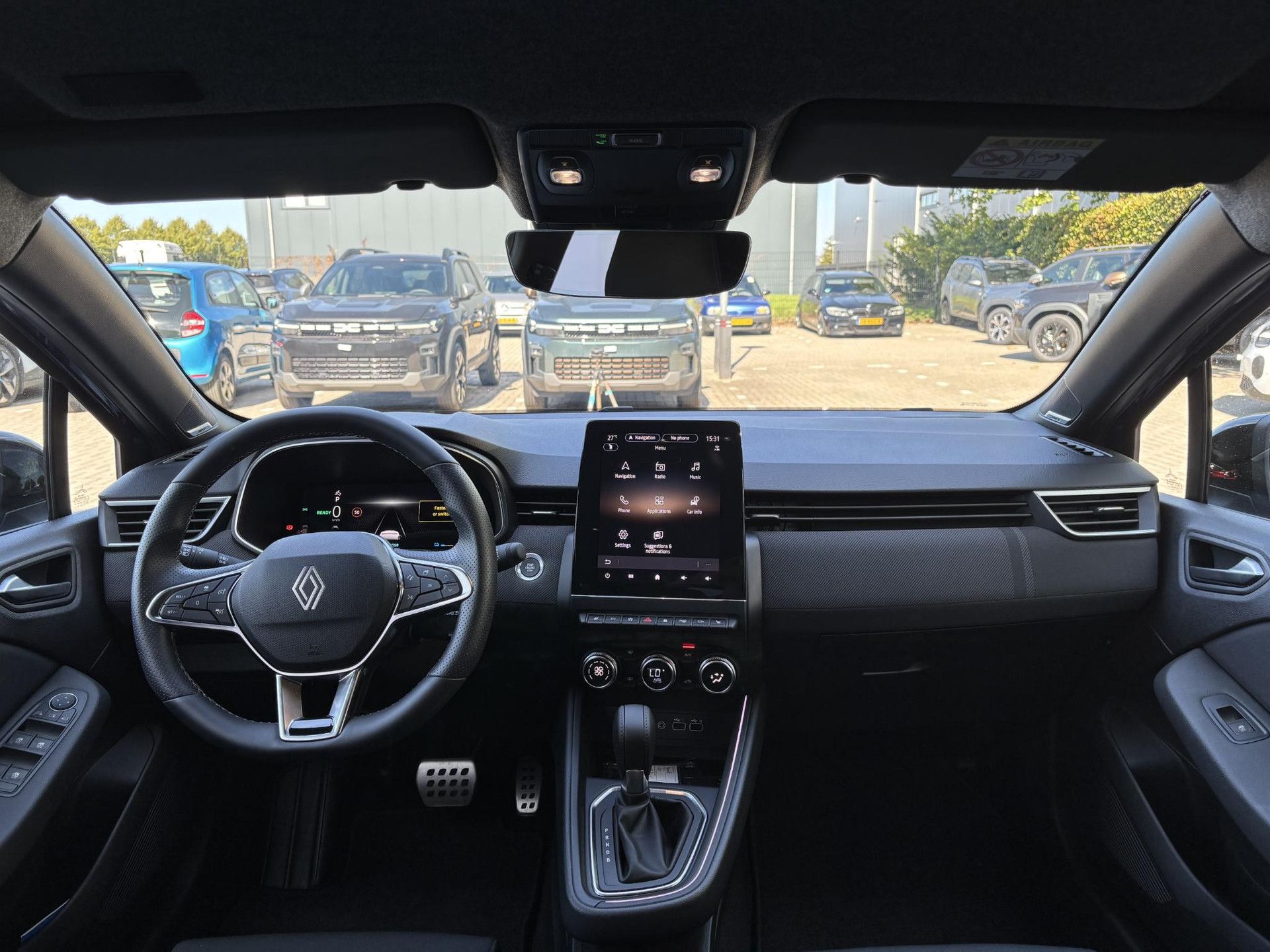 Renault Clio met kenteken JNP-69-V – interieur