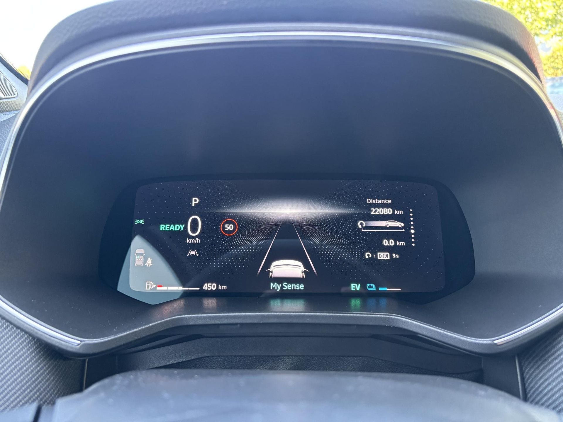 Renault Clio met kenteken JNP-69-V – dashboard
