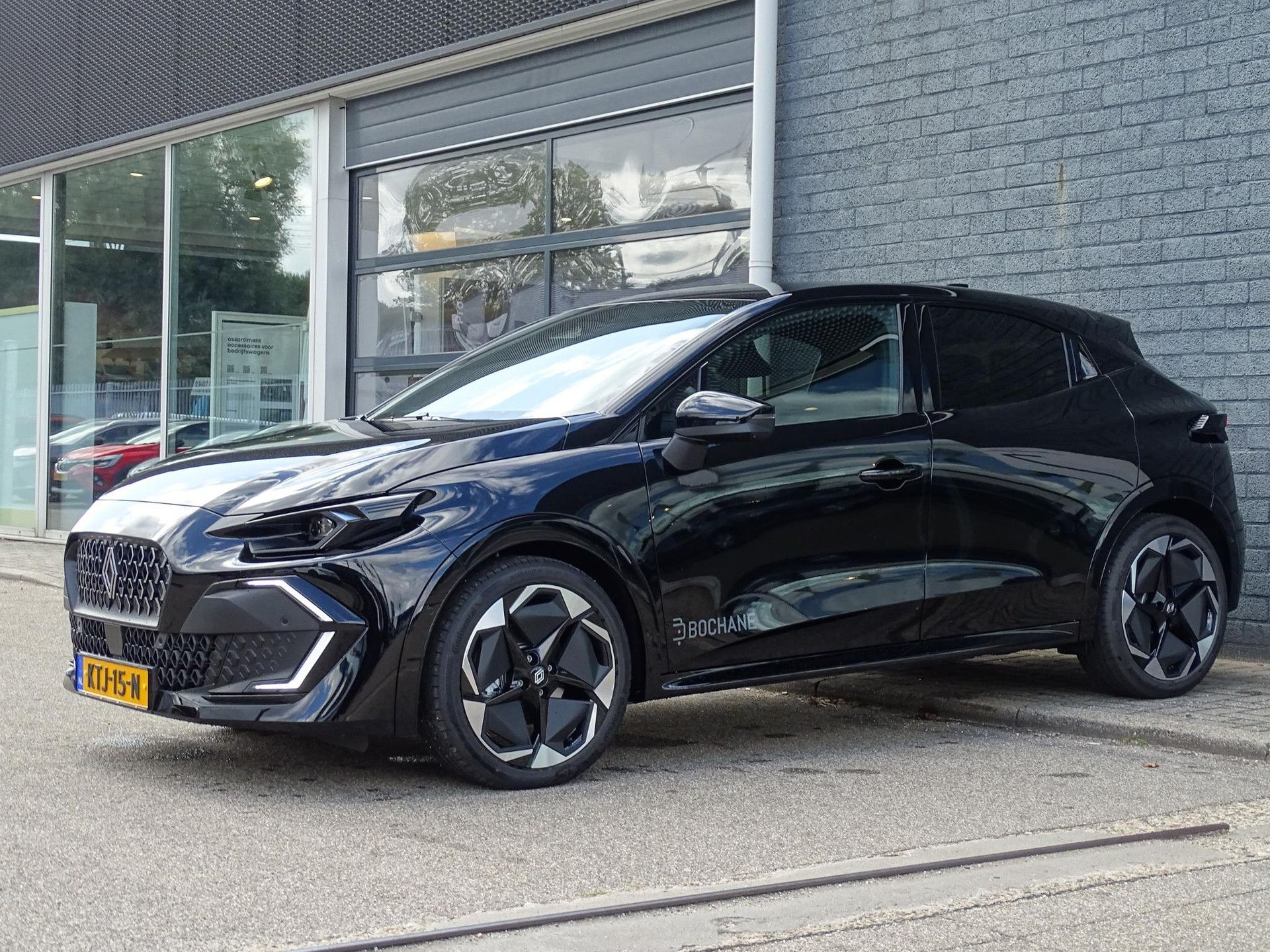 Renault Clio met kenteken KTJ-15-N – dashboard