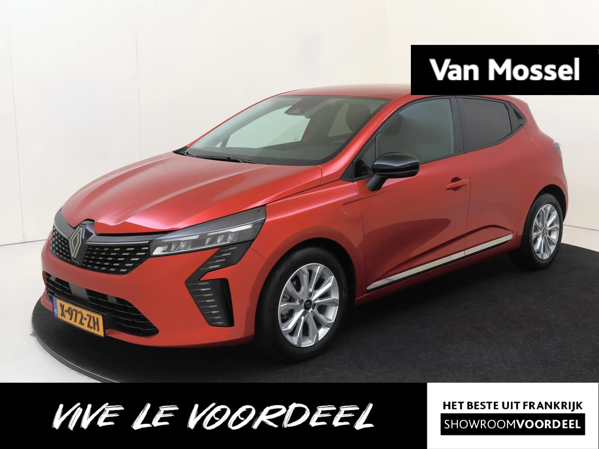 Renault Clio met kenteken X-972-ZH – autofoto 2