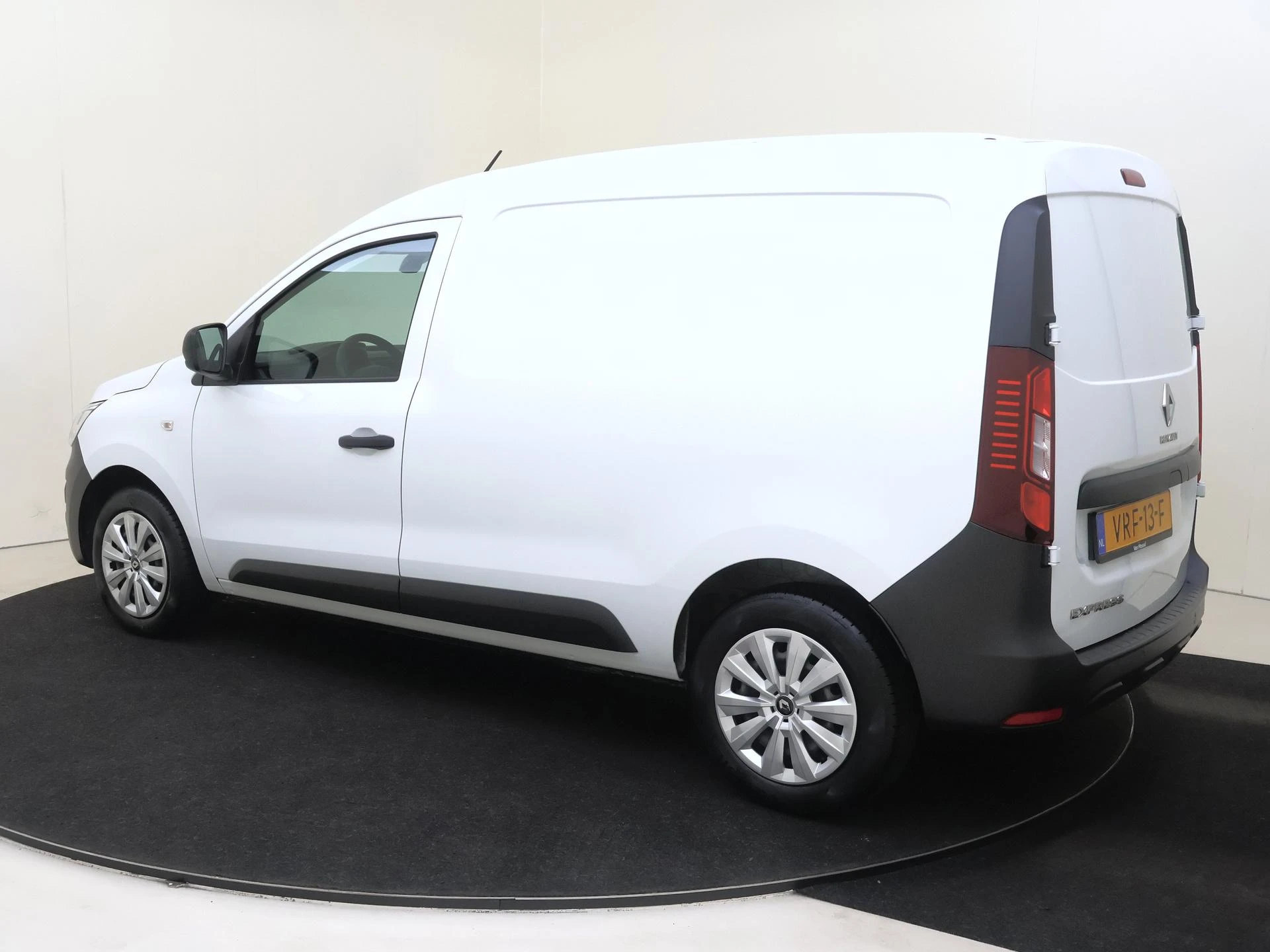 Renault Express – autofoto 4