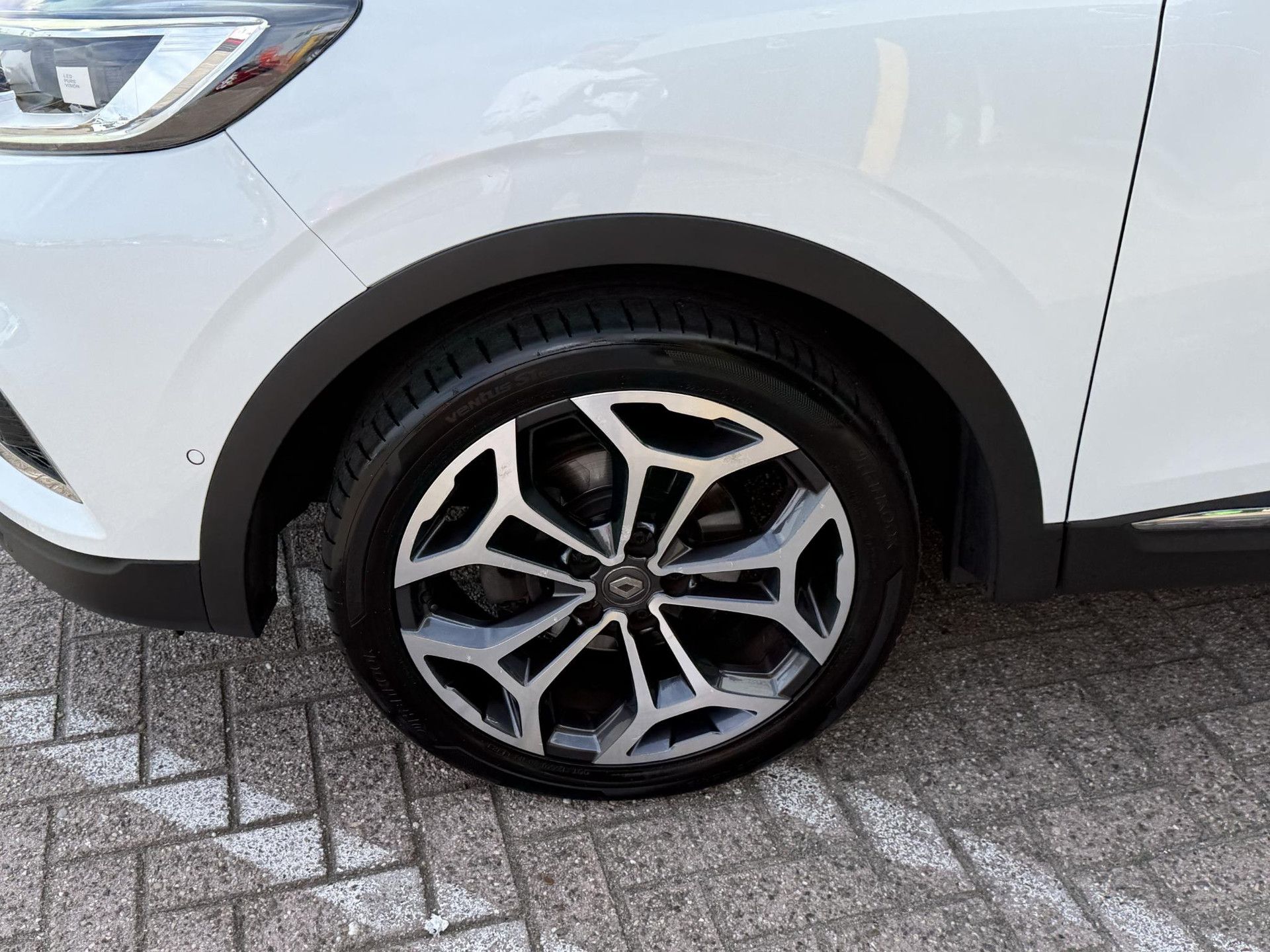 Renault Kadjar met kenteken H-957-HX – detailfoto