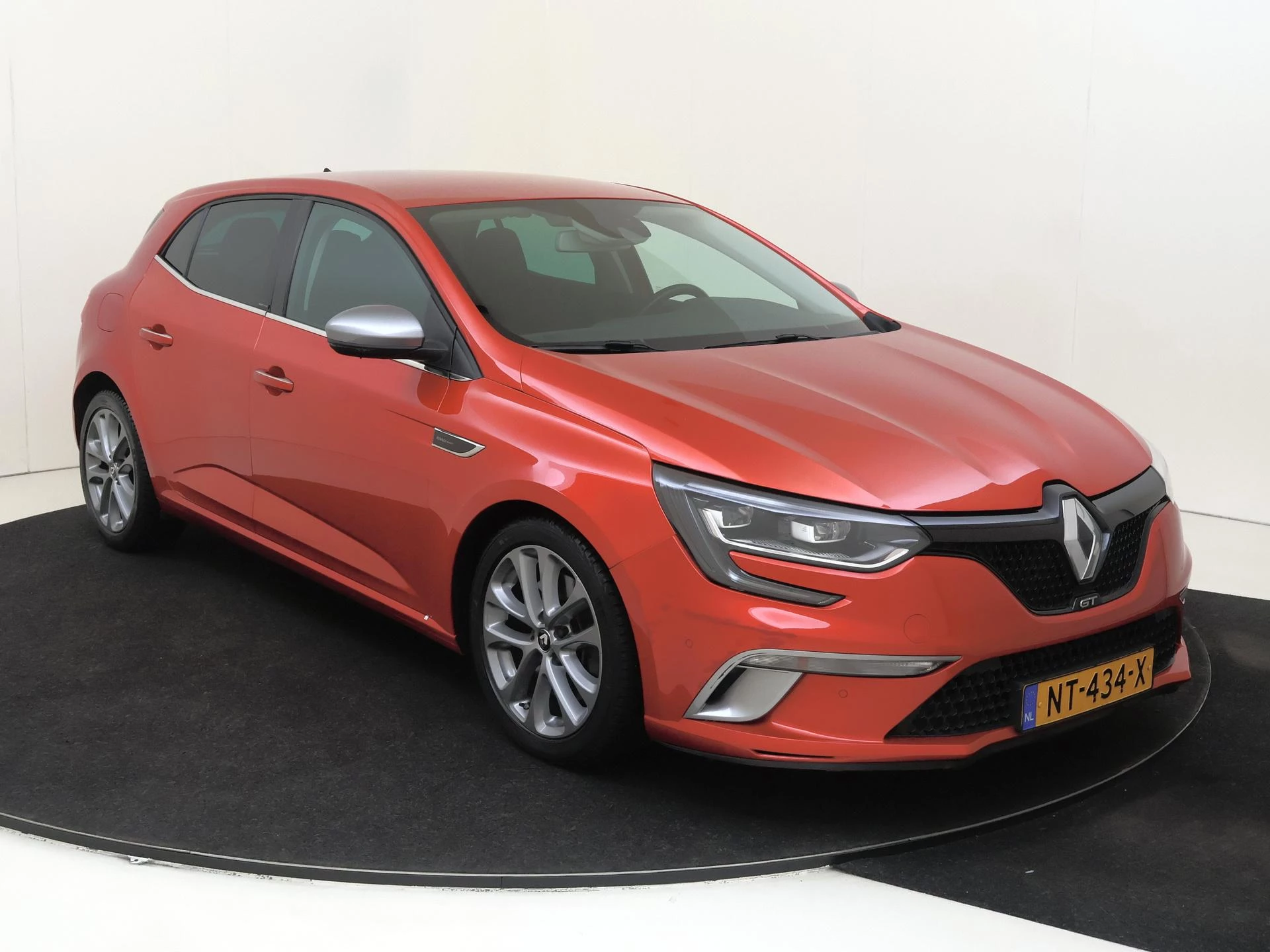 Renault Mégane met kenteken 60100 – autofoto 3