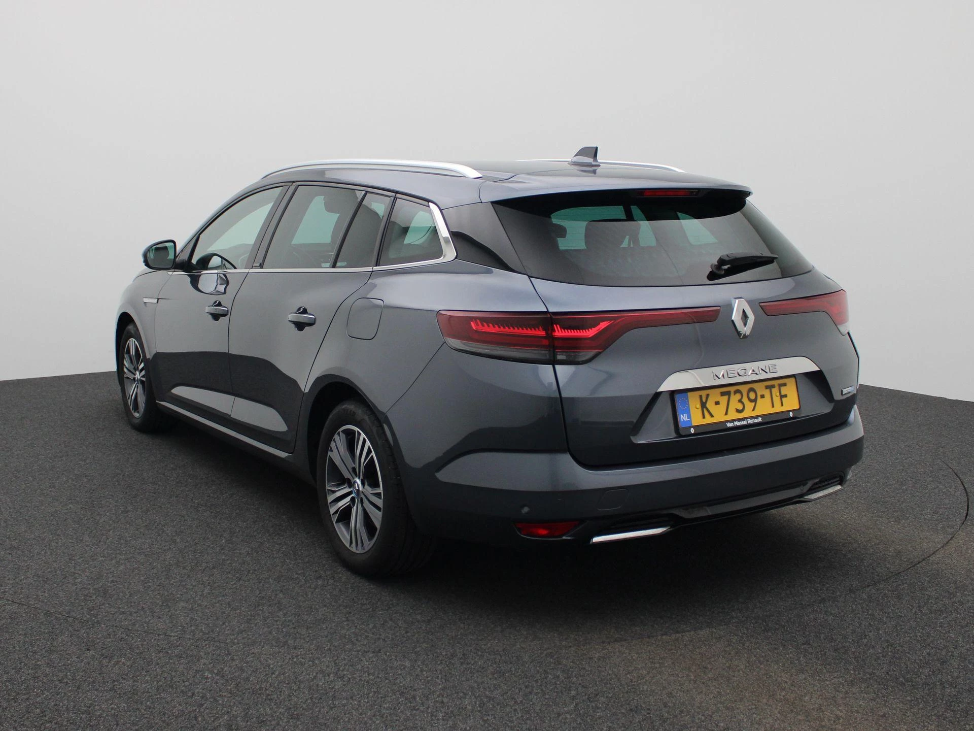 Renault MeganeE-Tech met kenteken K-739-TF – autofoto 3