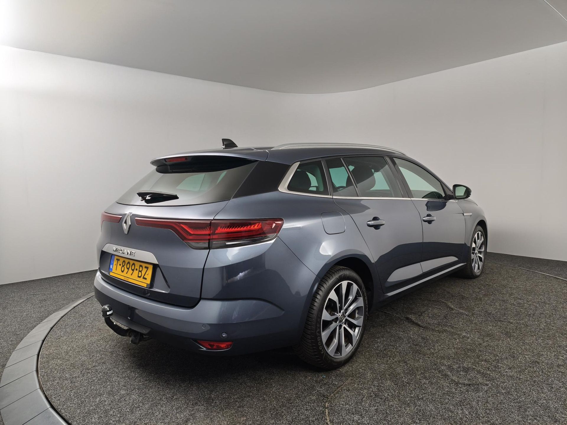 Renault MéganeEstate met kenteken T-899-BZ – achteraanzicht