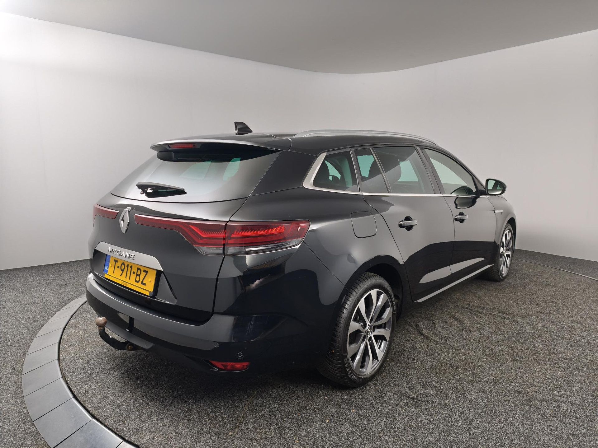 Renault MéganeEstate met kenteken T-911-BZ – achteraanzicht