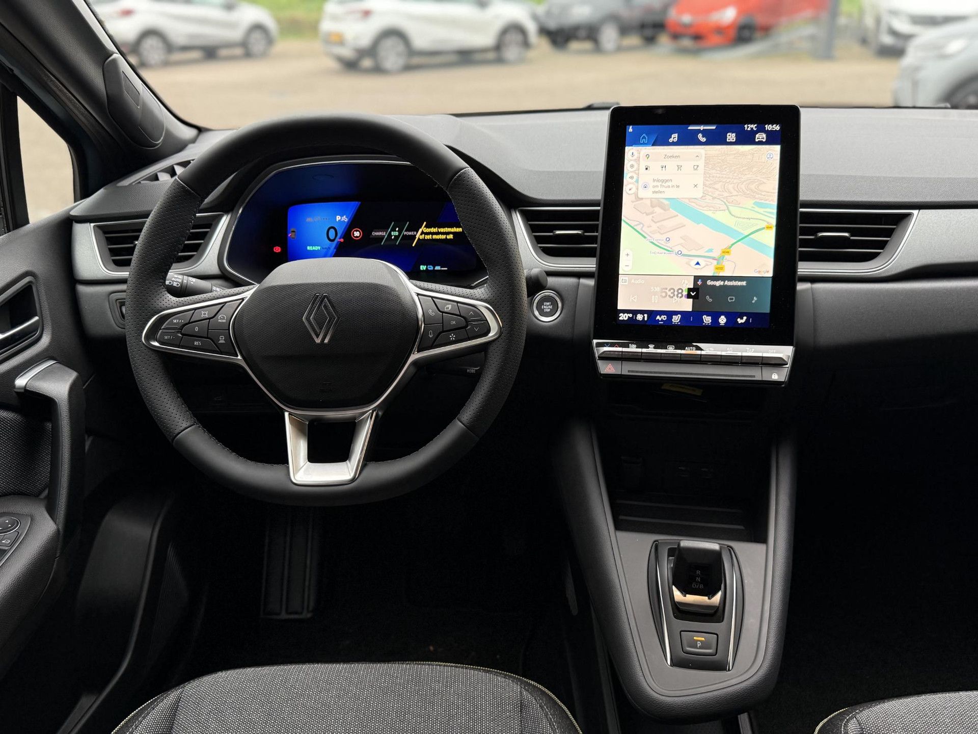 Renault Symbioz met kenteken JGV-51-P – interieur