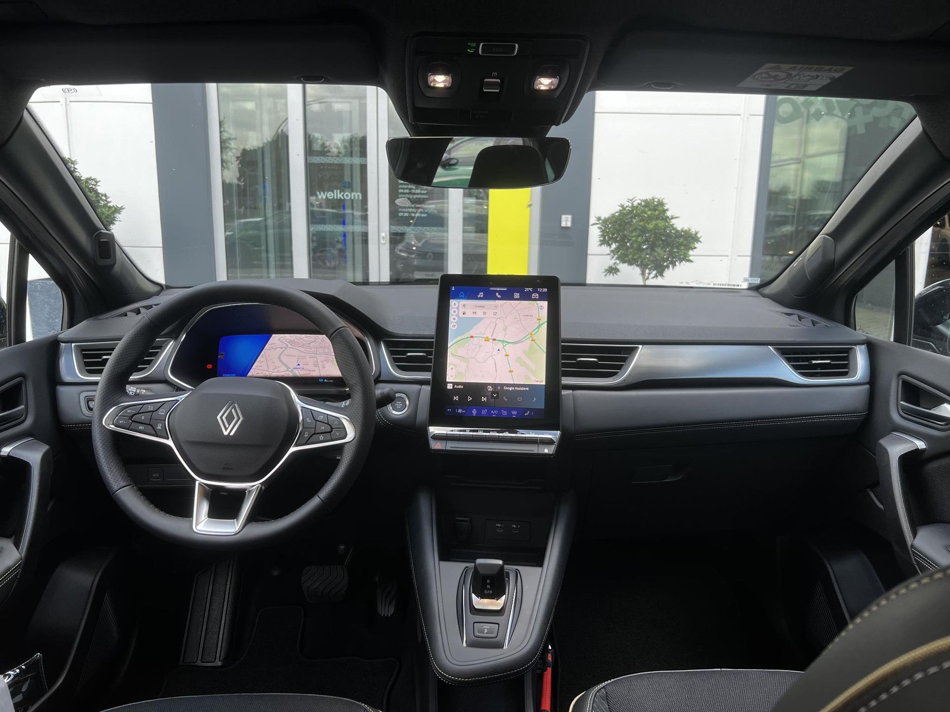 Renault Symbioz met kenteken KKG-55-S – interieur
