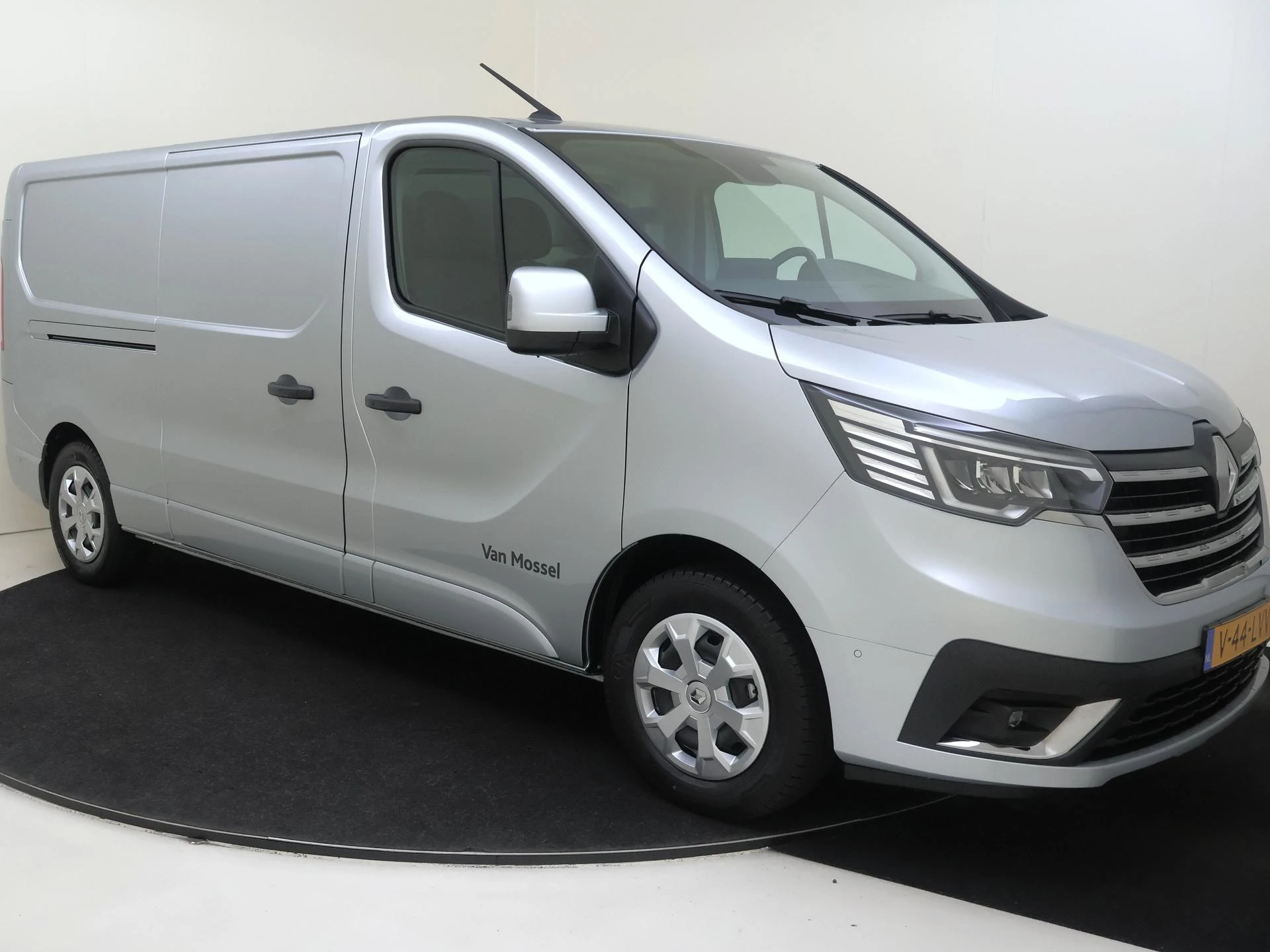 Renault Trafic – autofoto 3