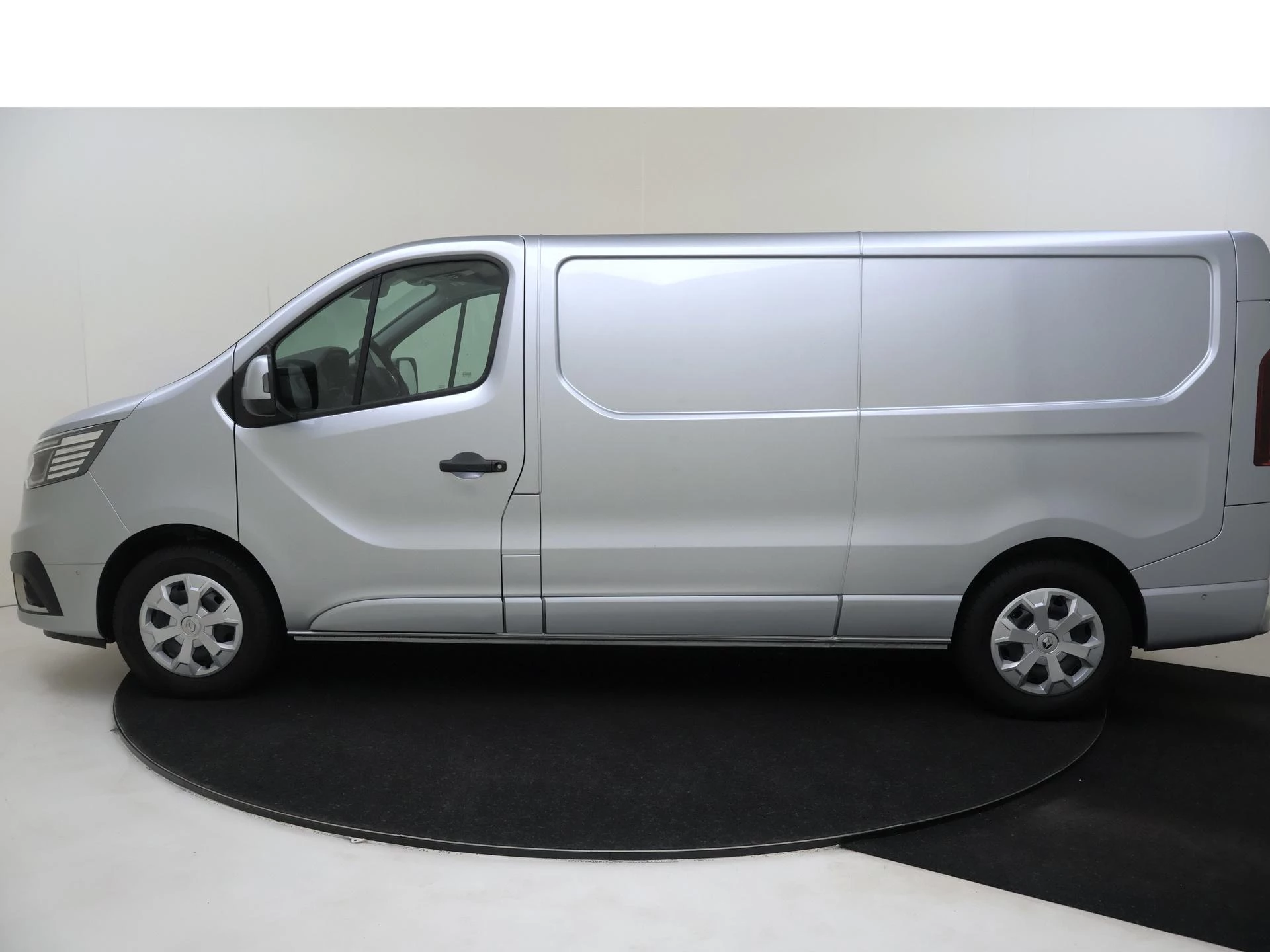 Renault Trafic – autofoto 3