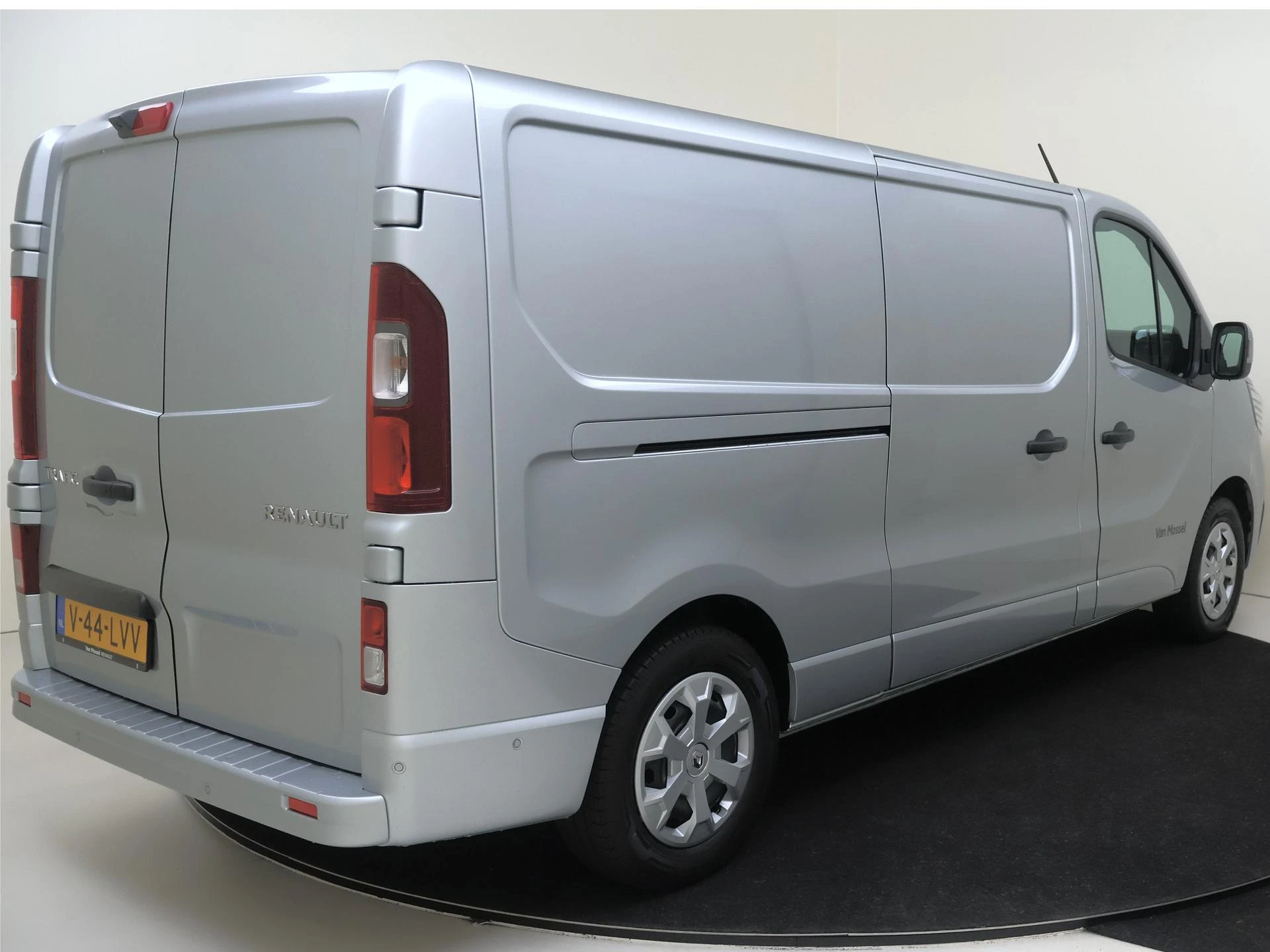 Renault Trafic – autofoto 5