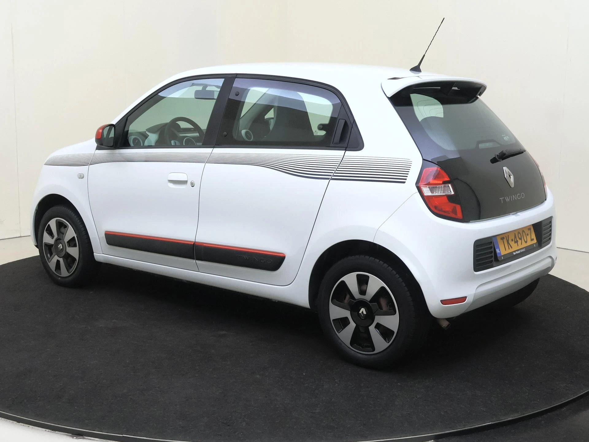 Renault Twingo met kenteken 50100 – autofoto 4