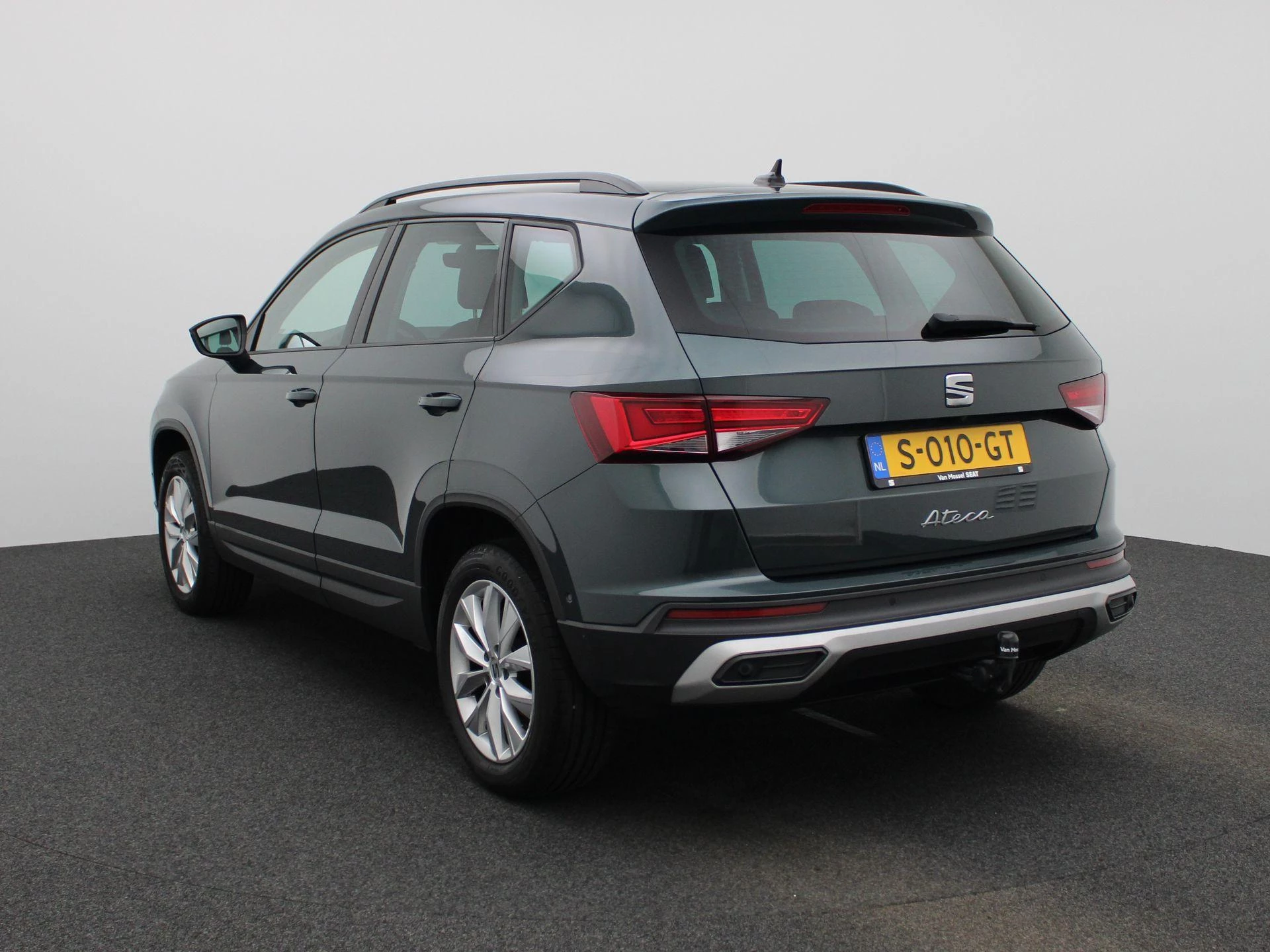 SEAT Ateca met kenteken S-010-GT – autofoto 3