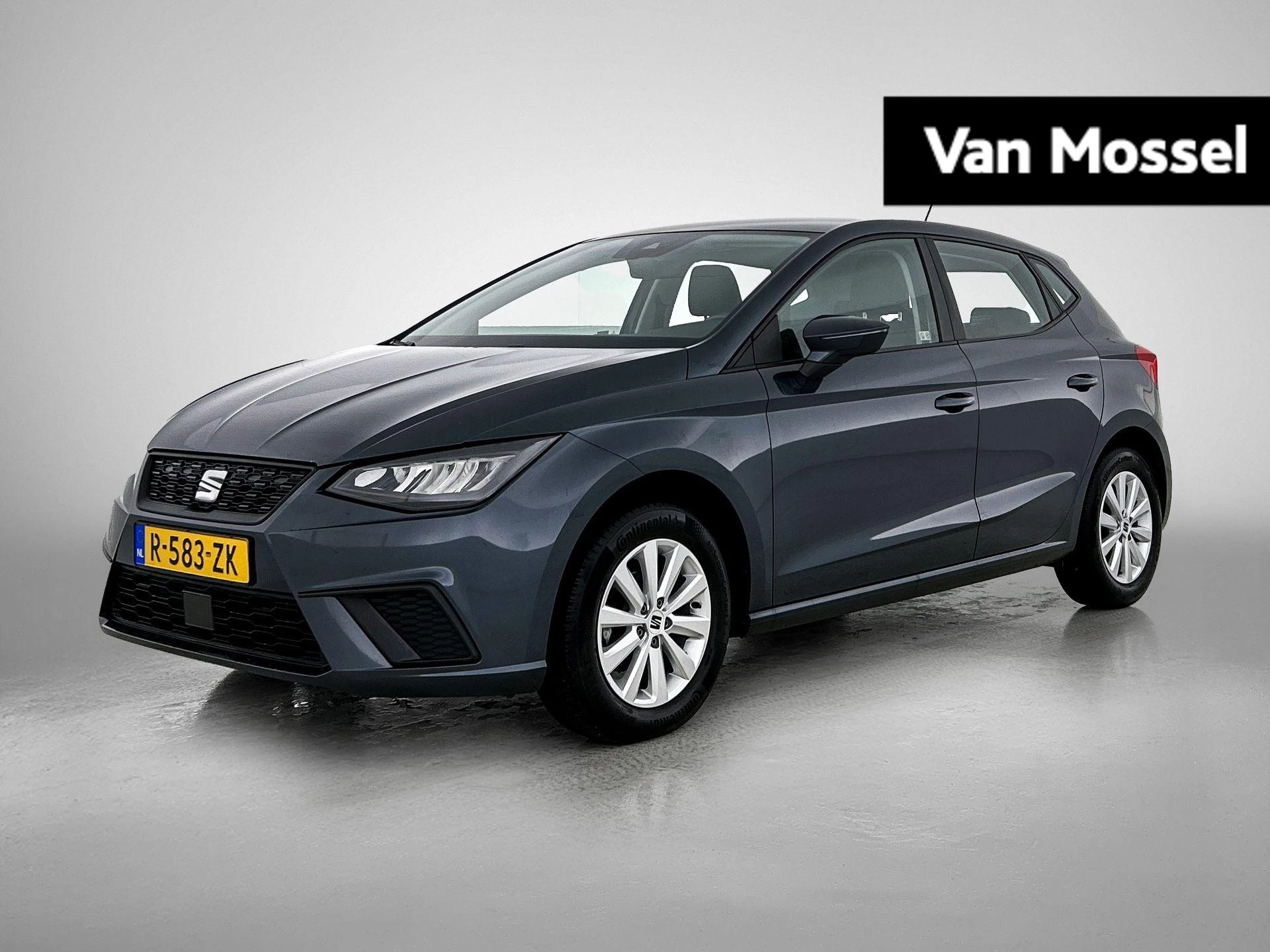 SEAT Ibiza met kenteken R-583-ZK – autofoto 2