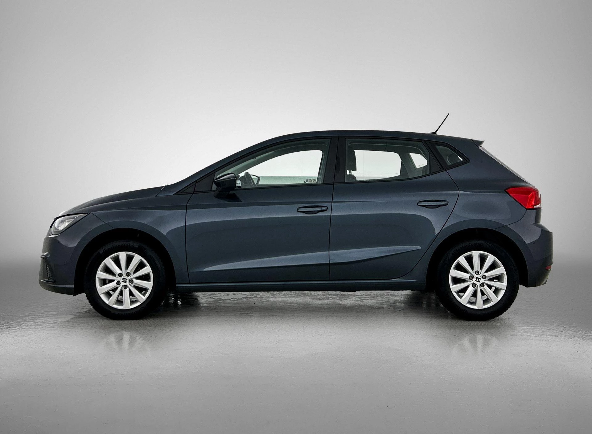 SEAT Ibiza met kenteken R-583-ZK – autofoto 4