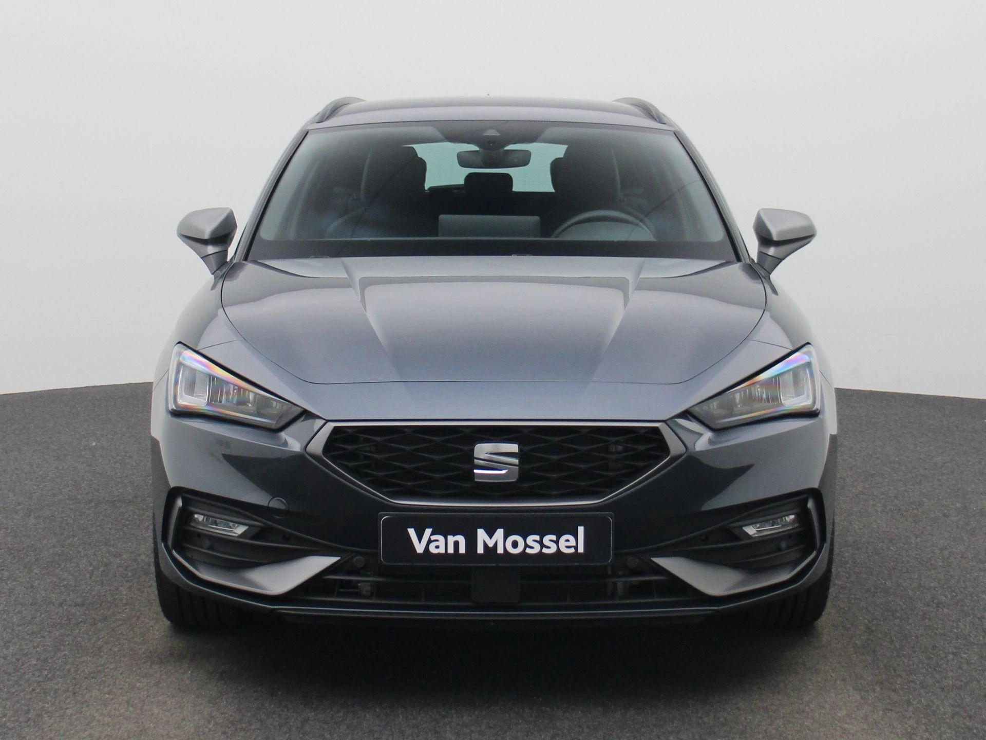 SEAT Leon met kenteken 04100 – autofoto 4