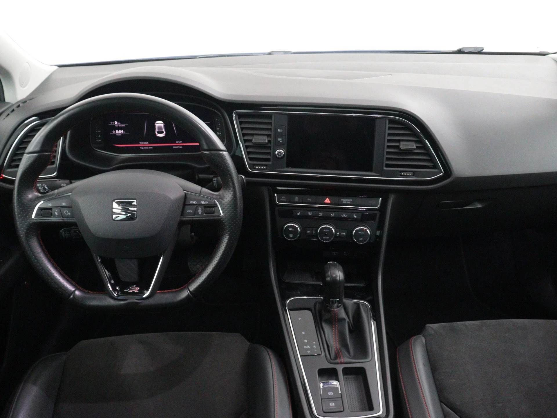 SEAT Leon met kenteken 80100 – autofoto 4