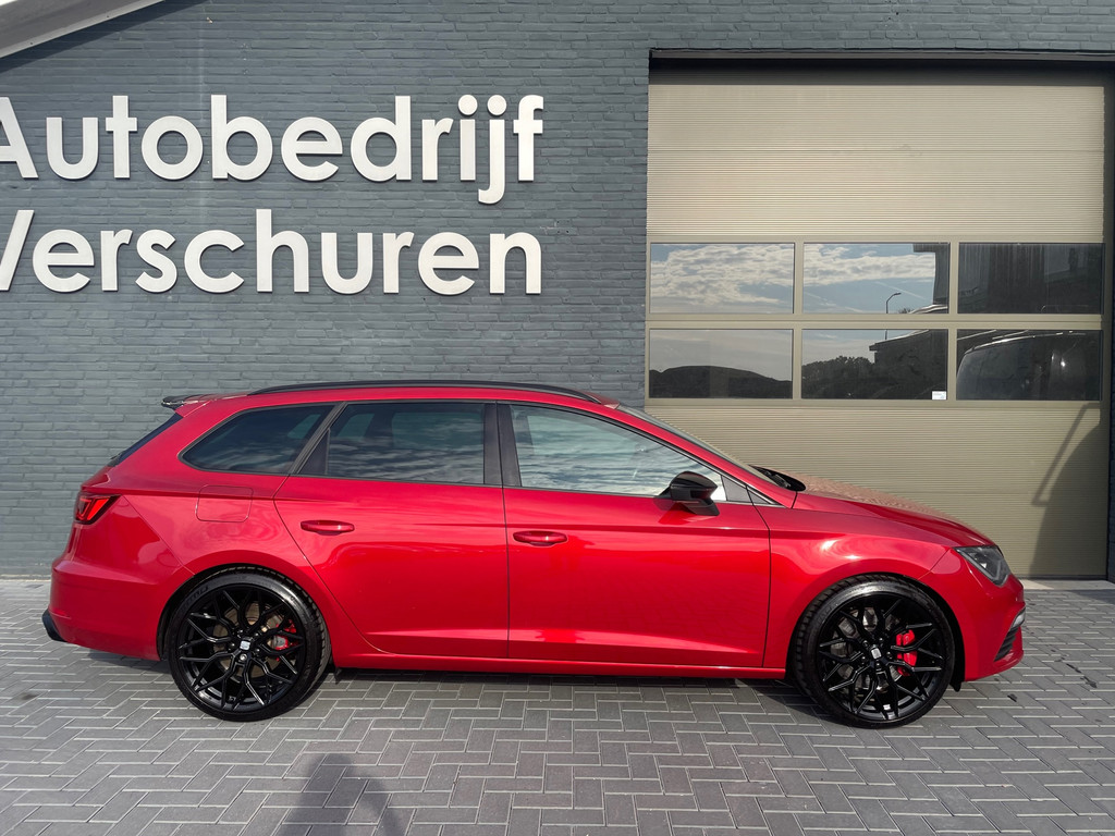 SEAT Leon met kenteken GTX-67-V – interieur