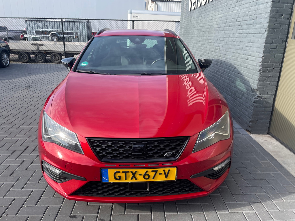 SEAT Leon met kenteken GTX-67-V – dashboard