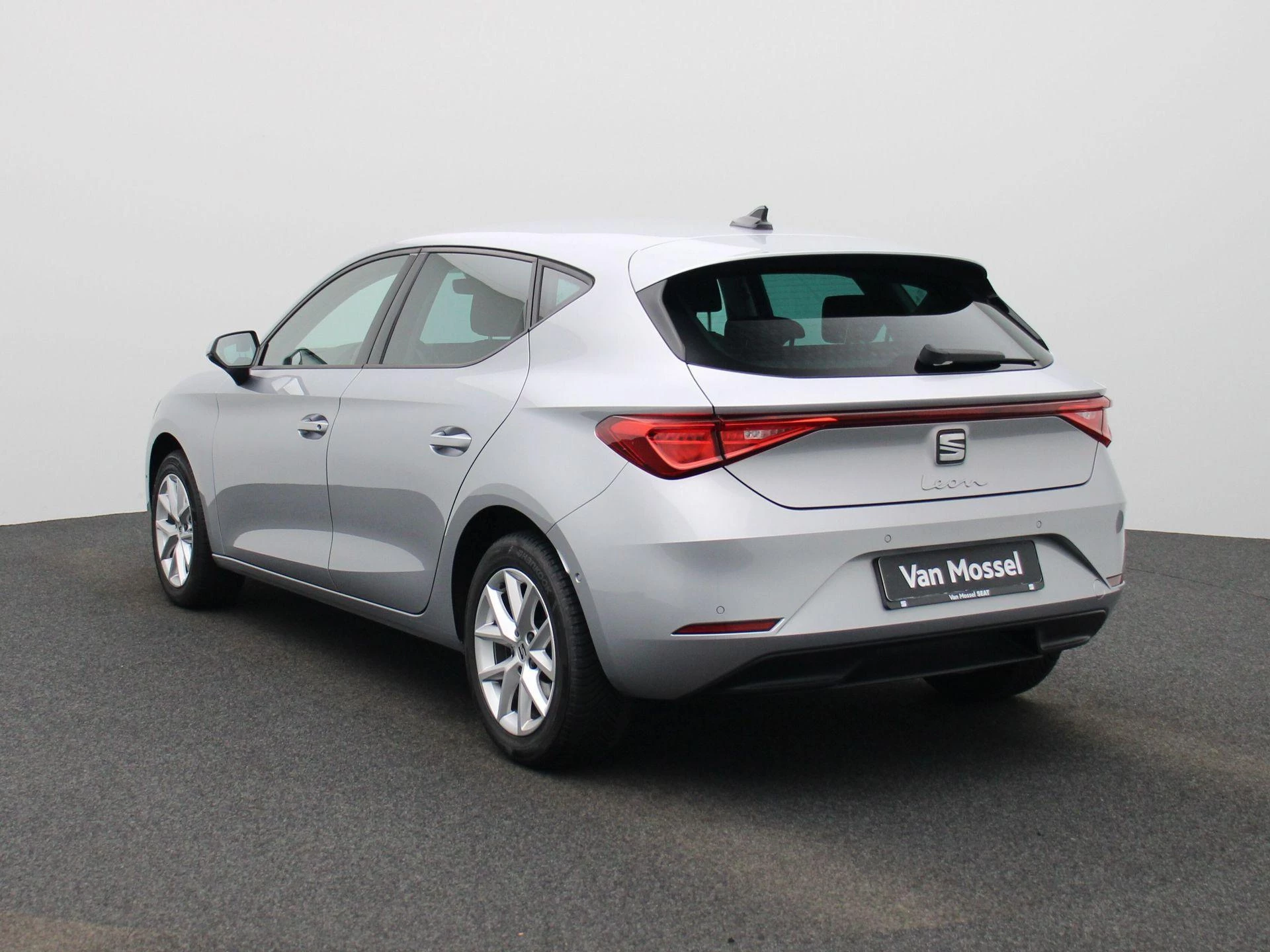 SEAT Leon met kenteken HXT-97-V – autofoto 3