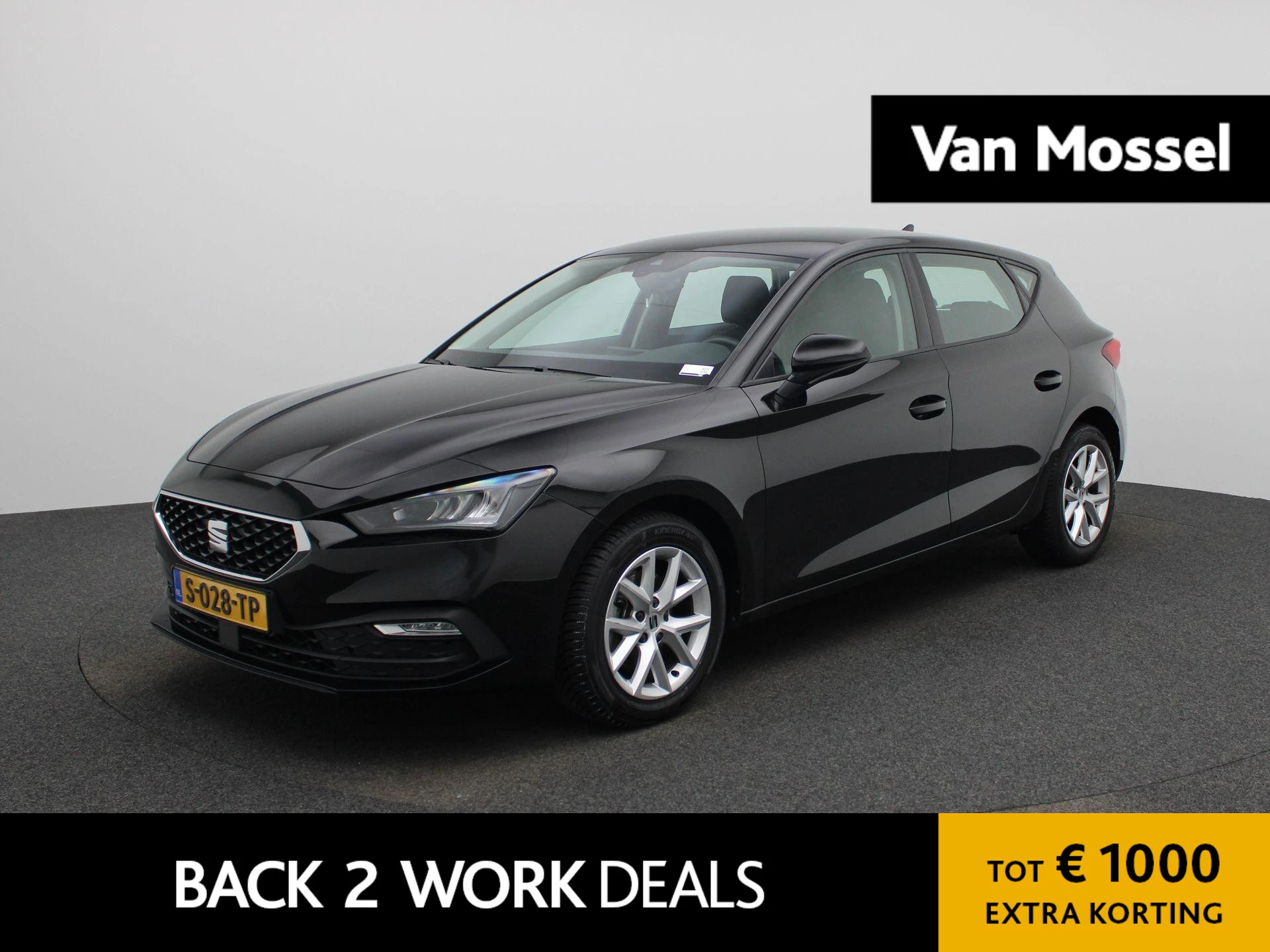 SEAT Leon met kenteken S-028-TP – autofoto 2