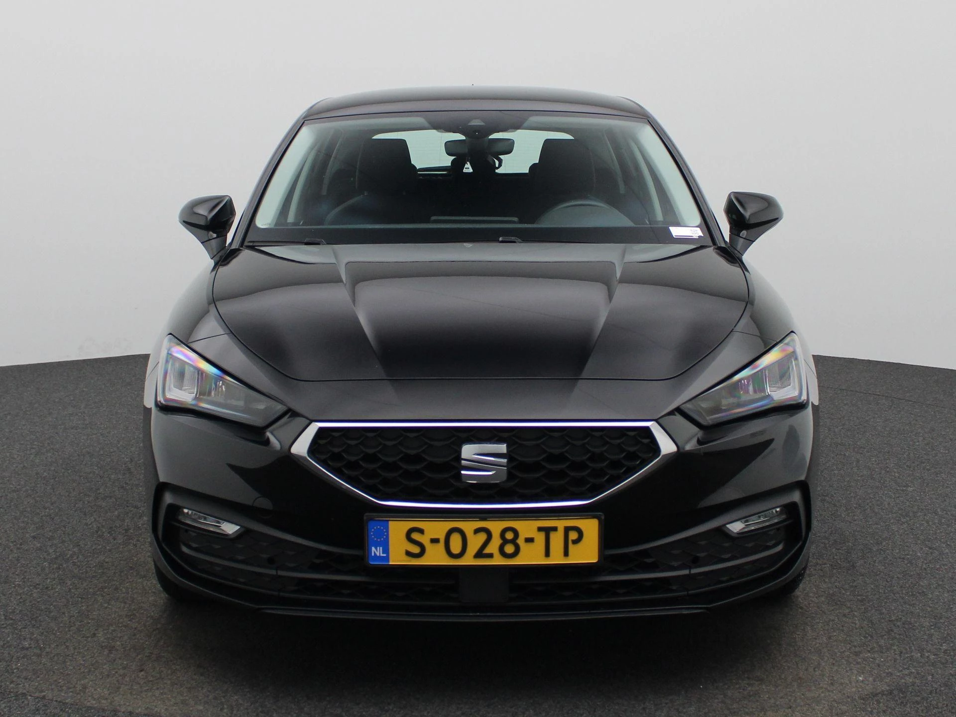 SEAT Leon met kenteken S-028-TP – autofoto 4
