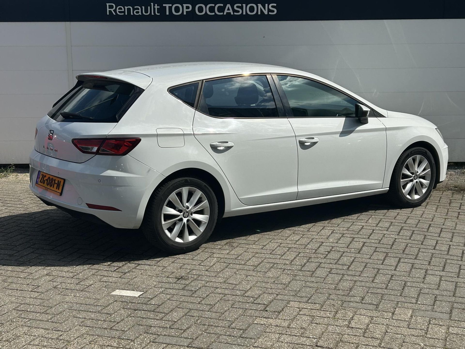 SEAT Leon met kenteken ZG-081-N – achteraanzicht