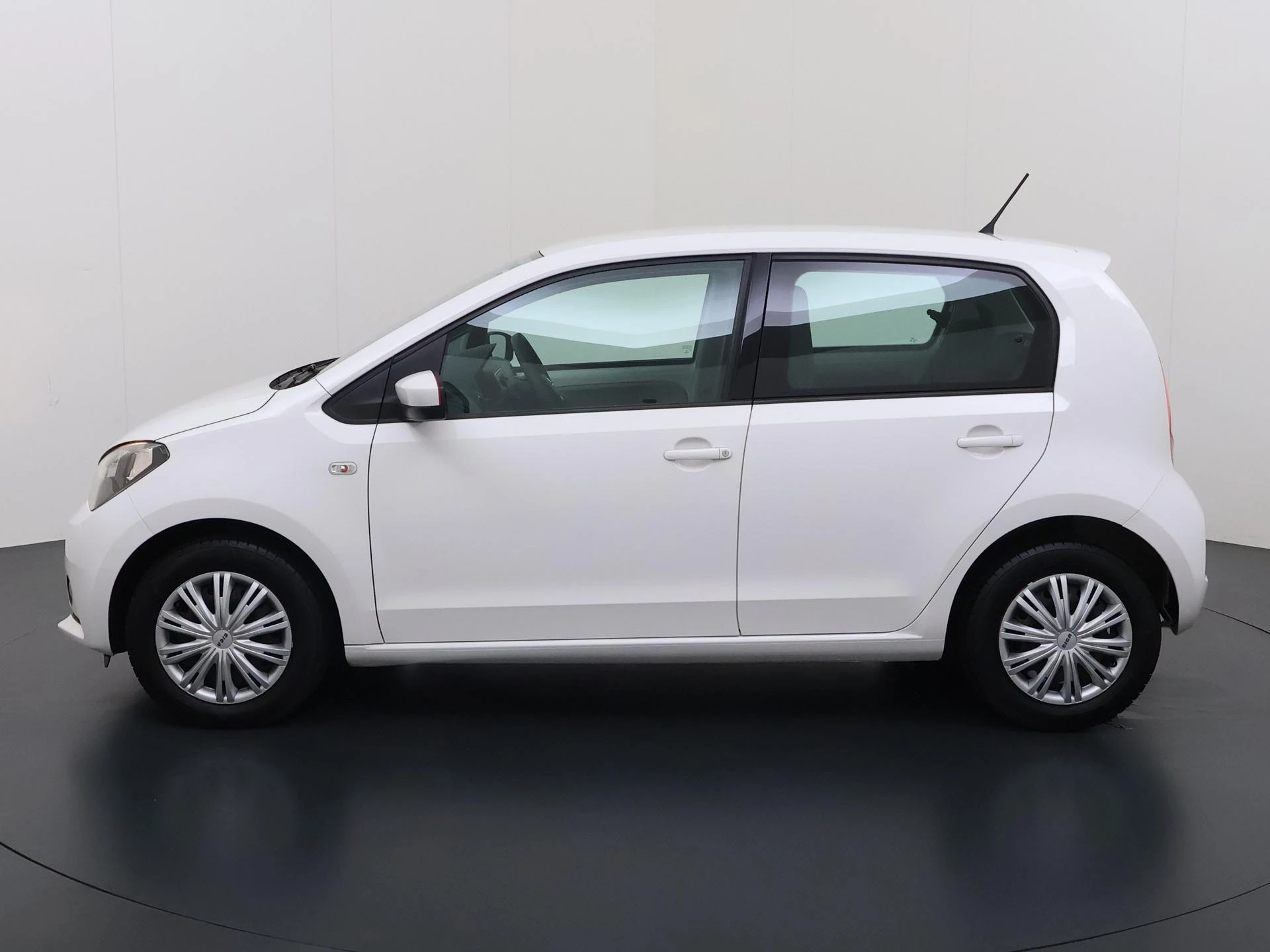 SEAT Mii met kenteken 49100 – autofoto 5