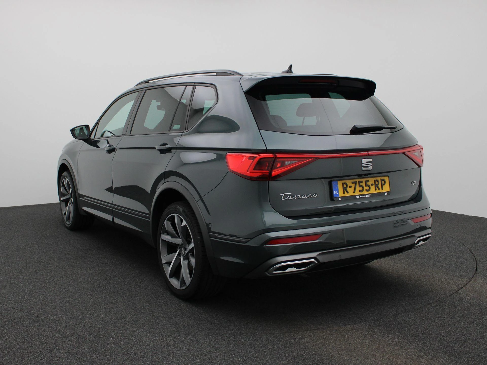 SEAT Tarraco met kenteken R-755-RP – autofoto 4