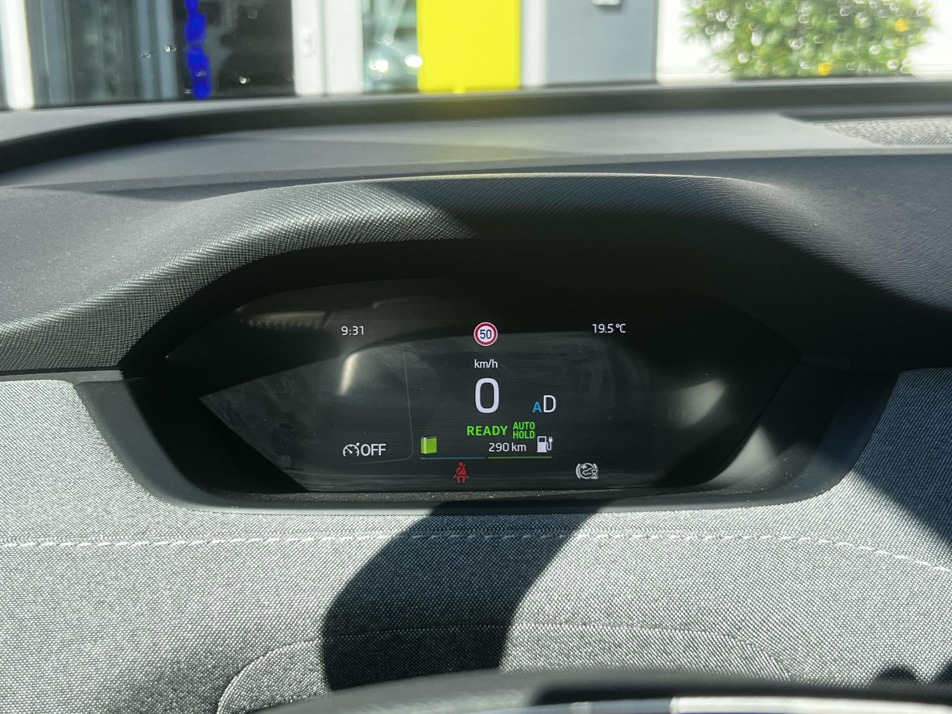 Skoda EnyaqiV met kenteken L-869-NX – dashboard