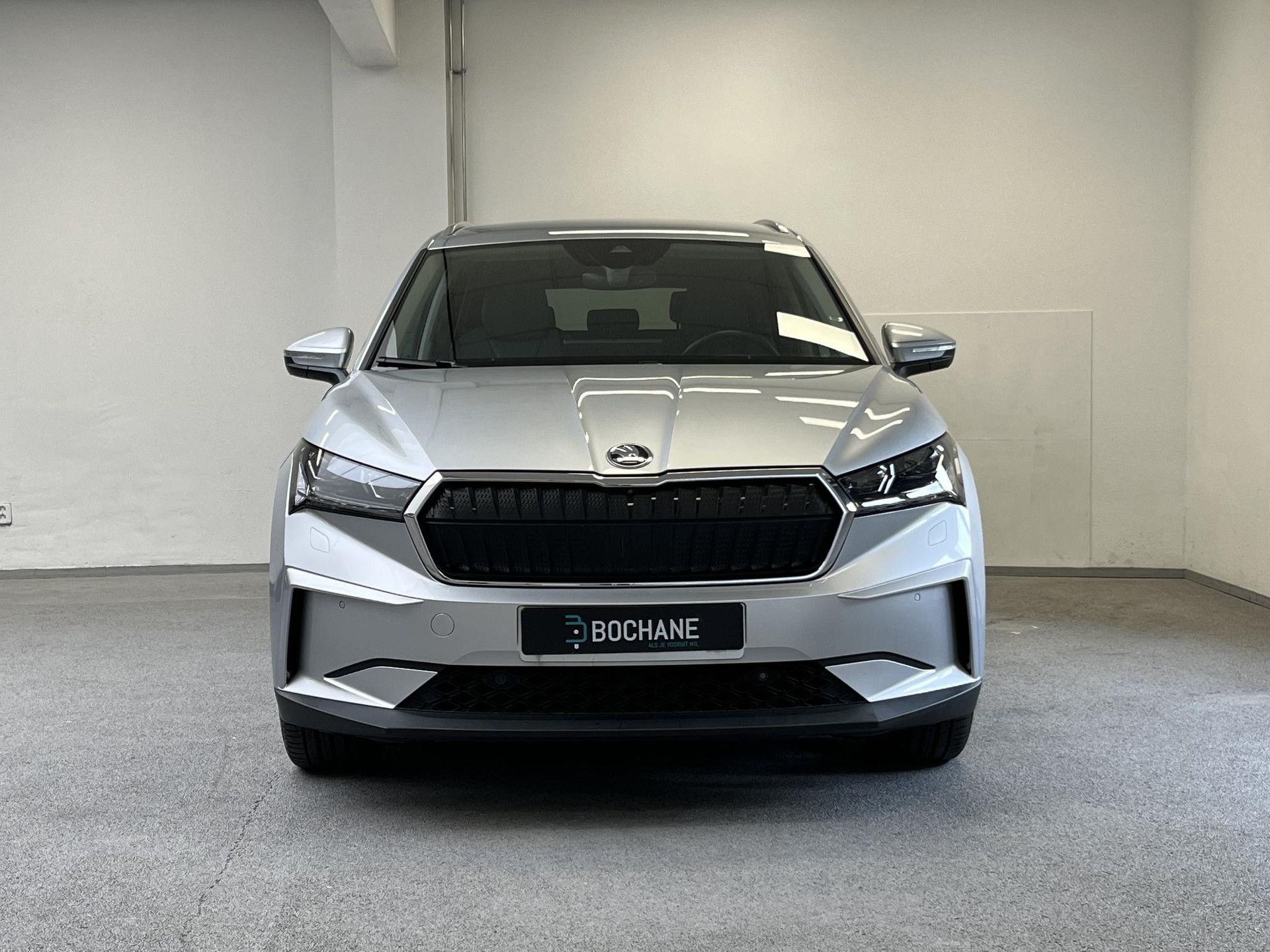 Skoda EnyaqiV met kenteken L-906-SV – detailfoto