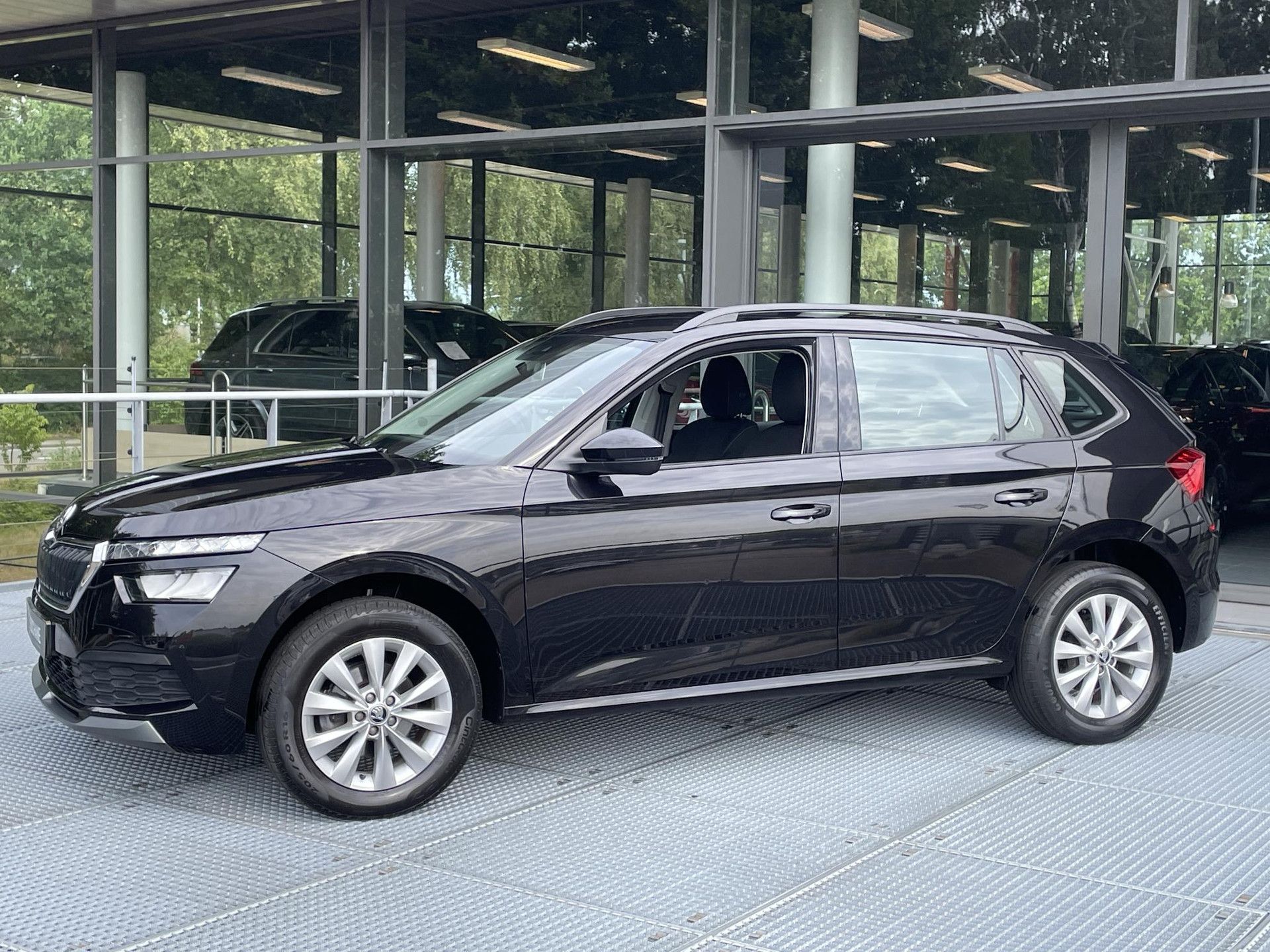 Skoda Kamiq met kenteken K-076-VX – achteraanzicht