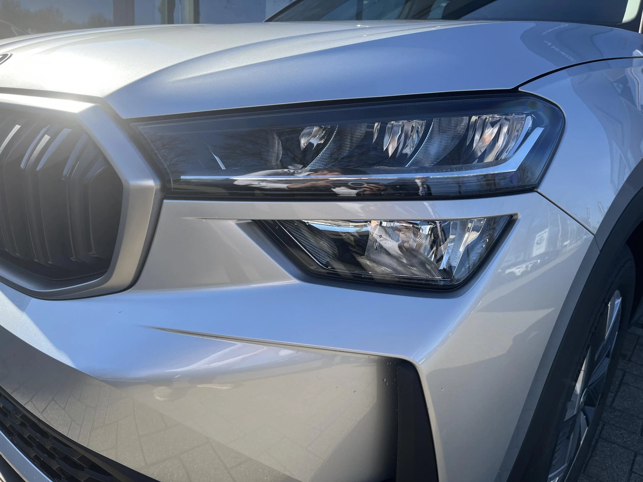 Skoda Kodiaq met kenteken 122 – autofoto 4