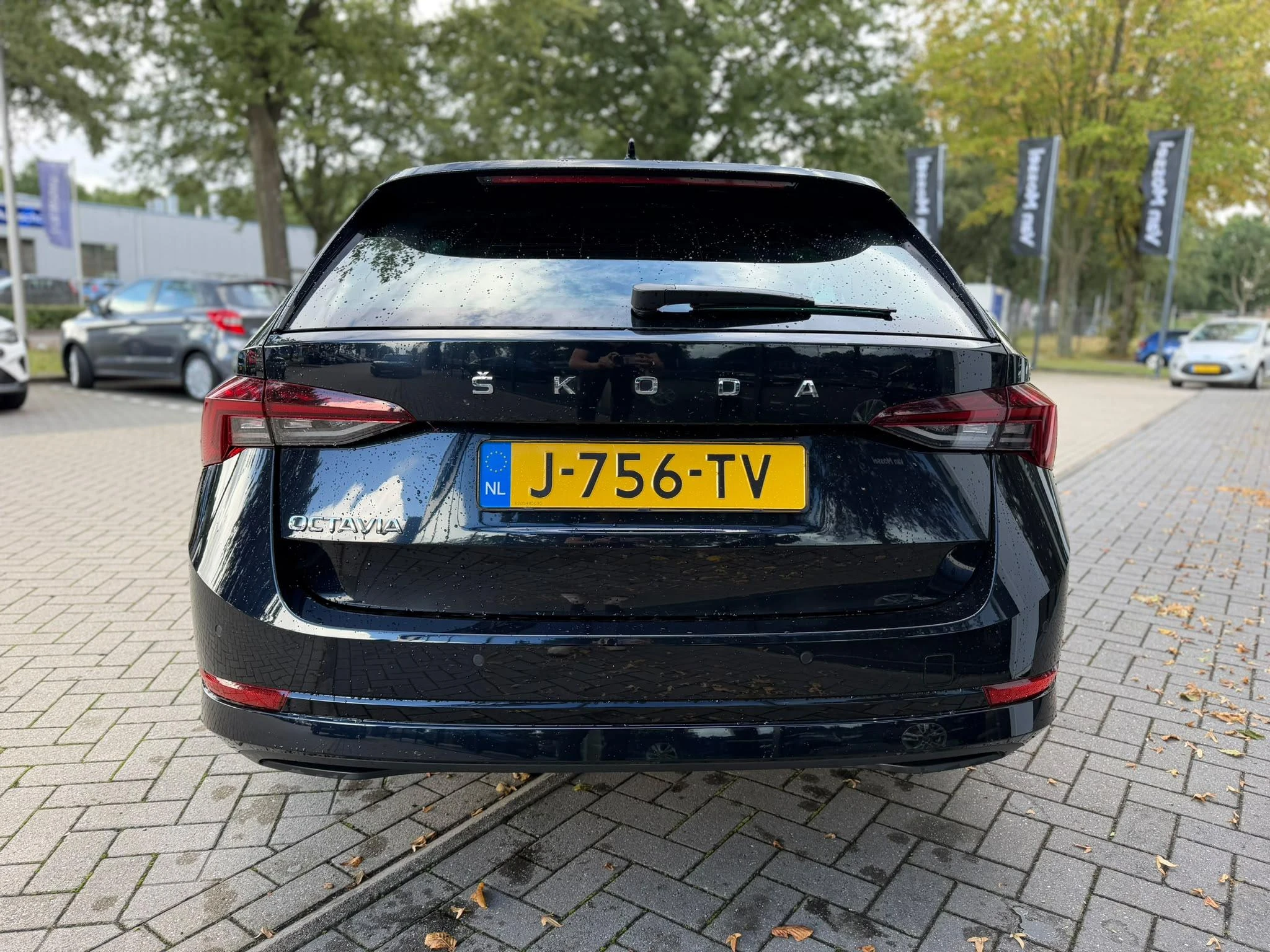 Skoda Octavia met kenteken J-756-TV – autofoto 5