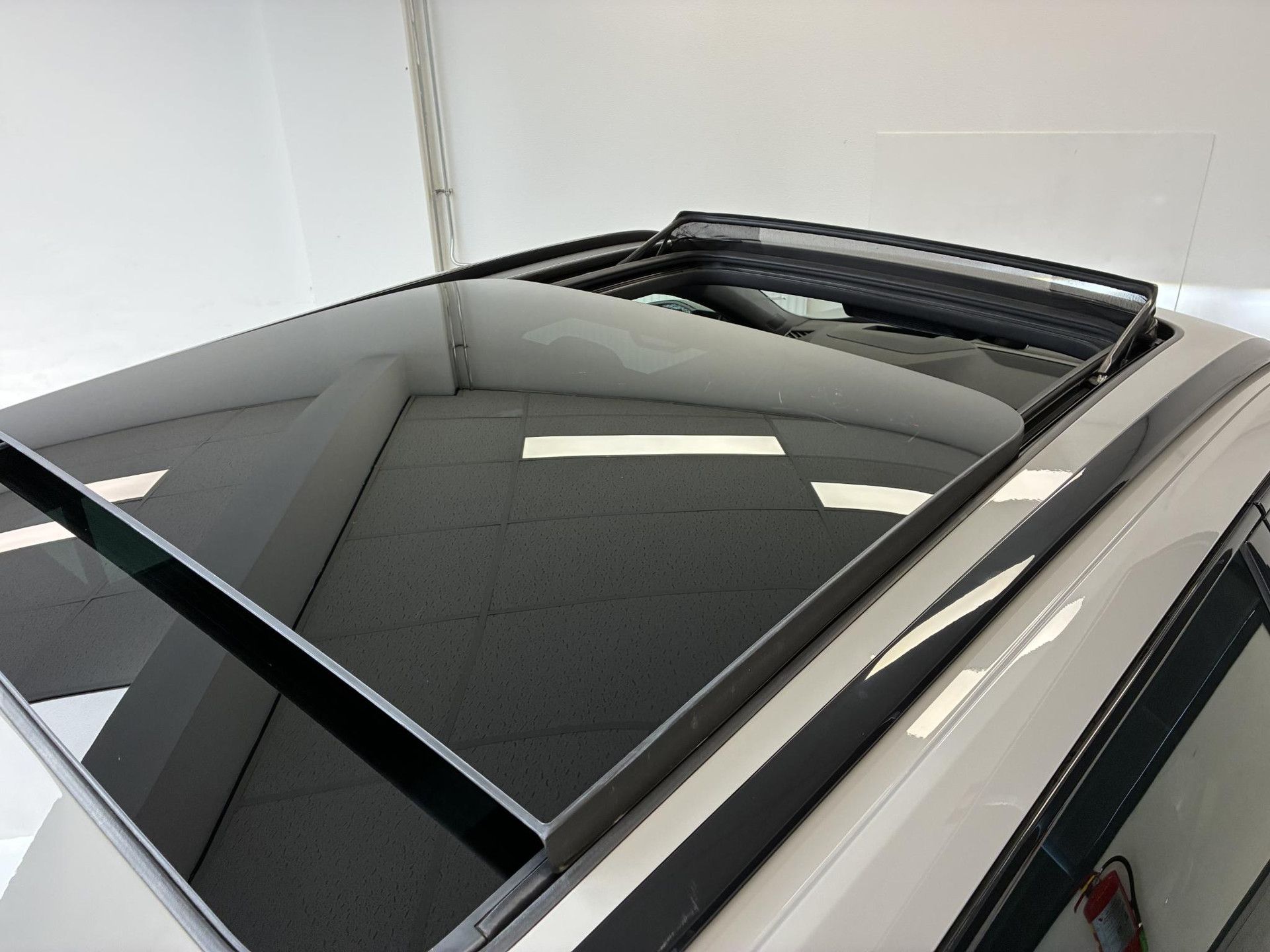 Skoda Octavia met kenteken K-561-VJ – detailfoto