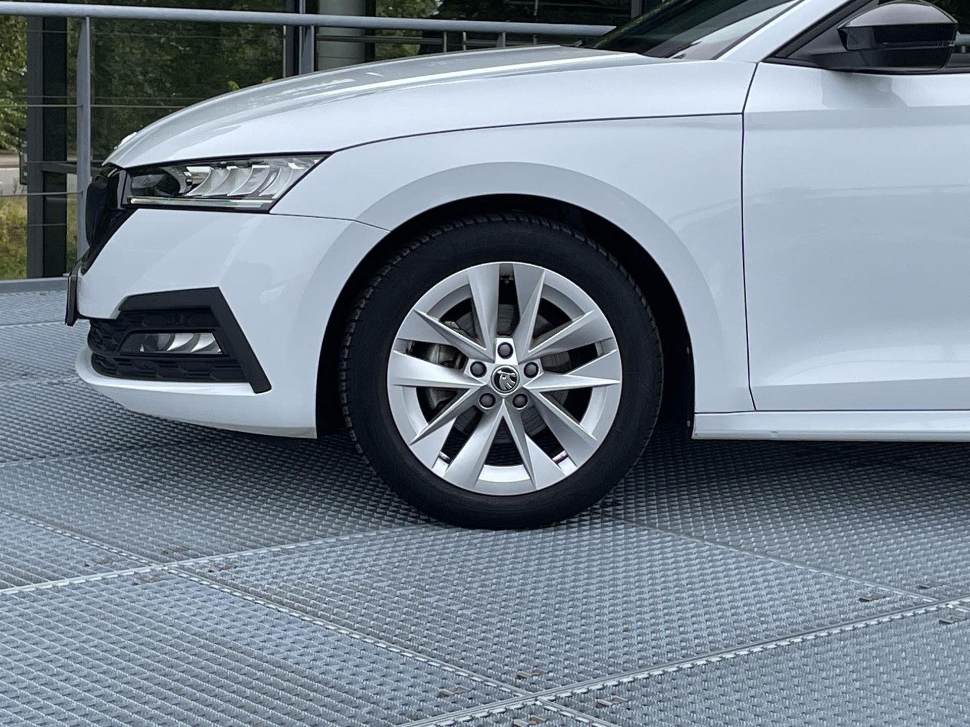 Skoda Octavia met kenteken P-829-KG – interieur