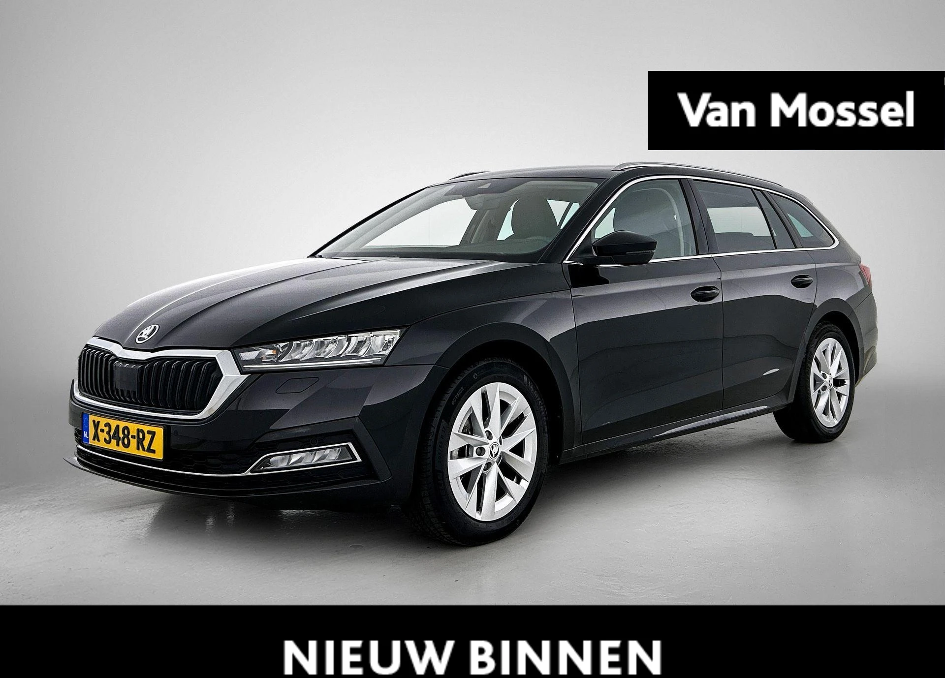 Skoda Octavia financial lease – kenteken X-348-RZ