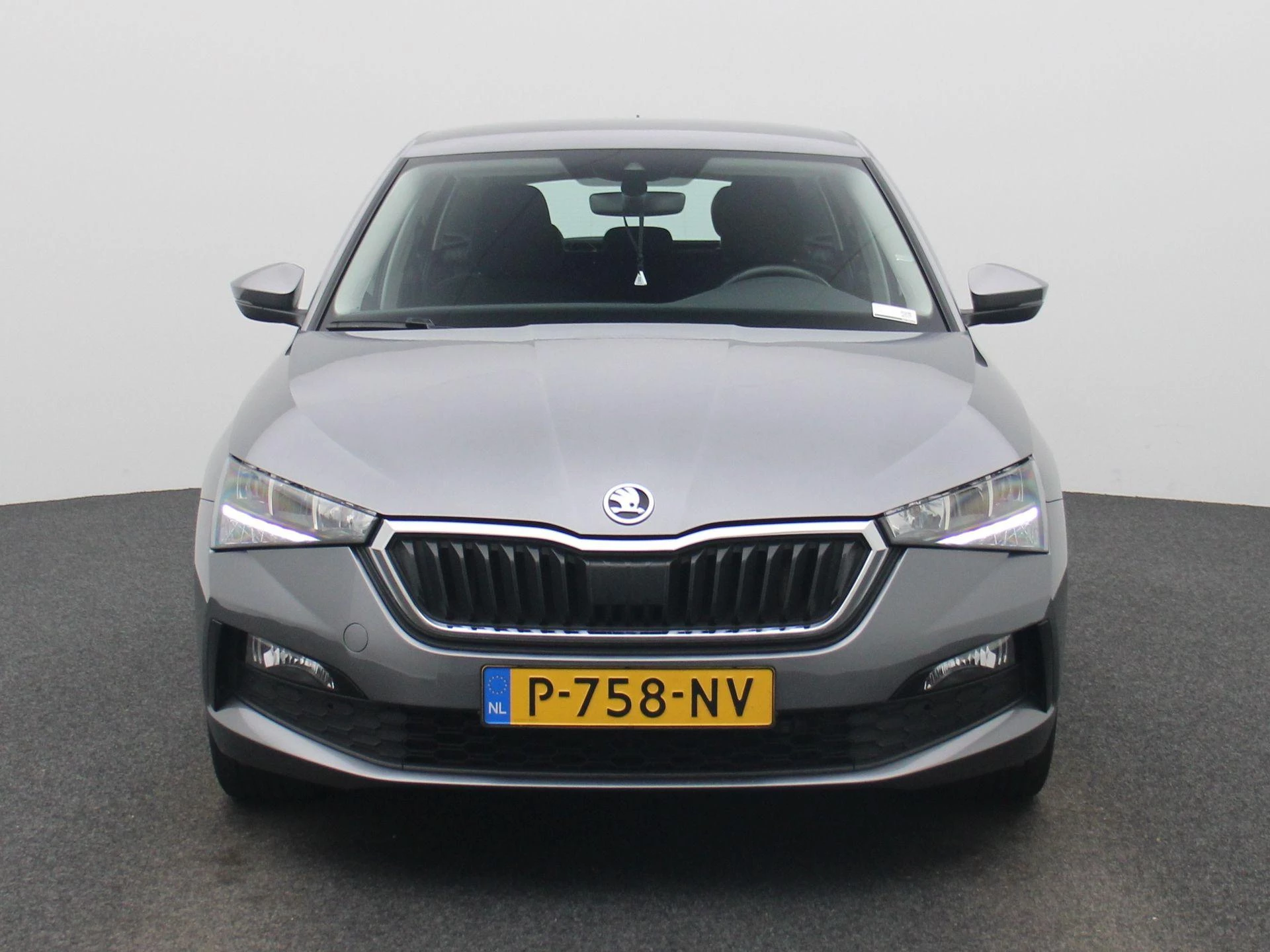 Skoda Scala met kenteken P-758-NV – autofoto 4