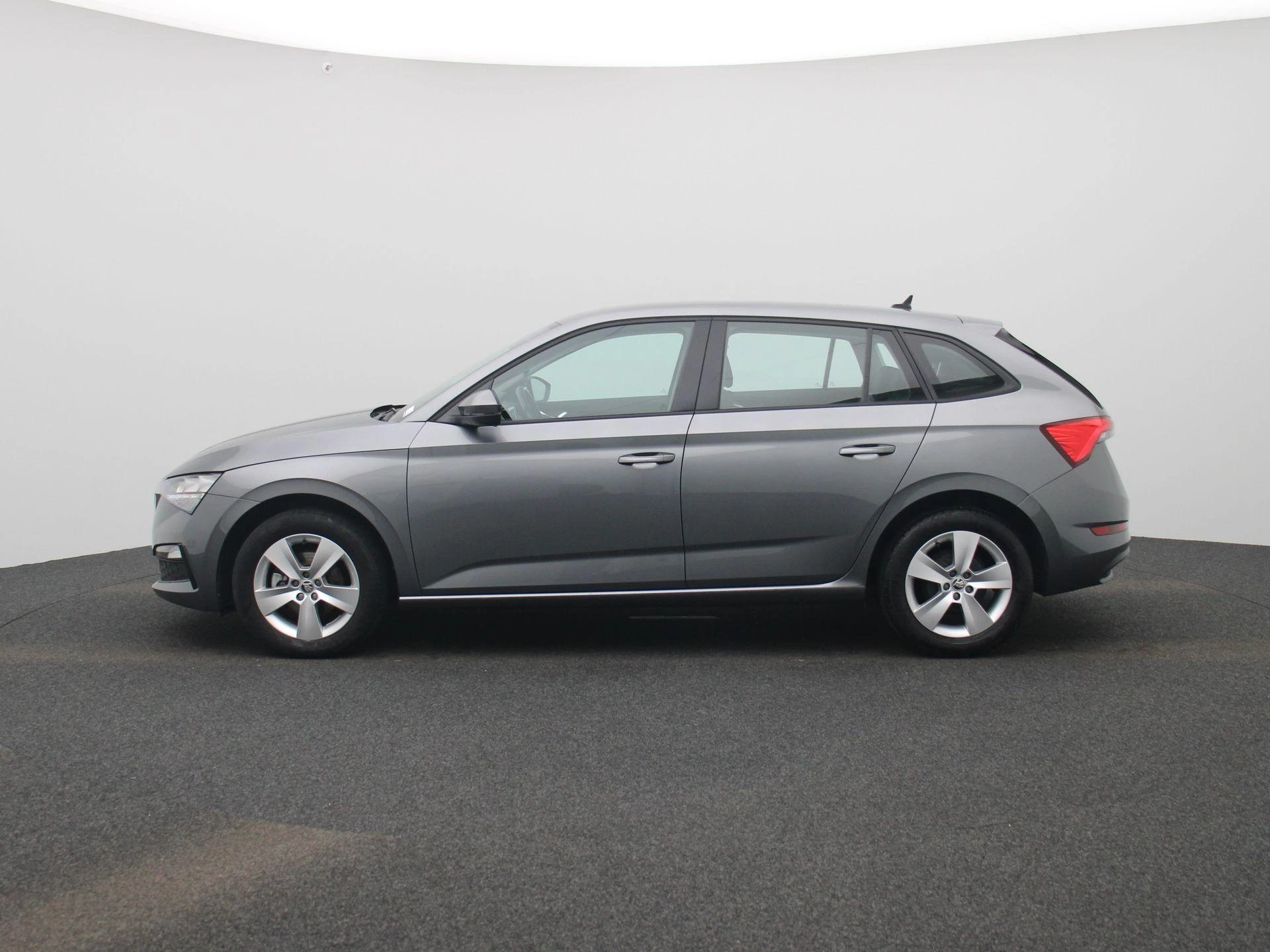 Skoda Scala met kenteken P-758-NV – autofoto 5
