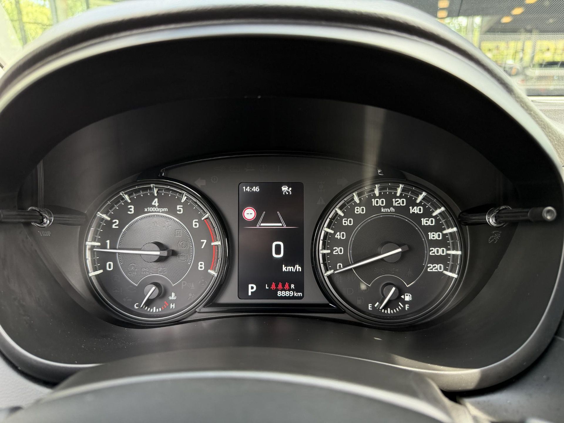 Suzuki S-Cross met kenteken KLT-40-D – dashboard