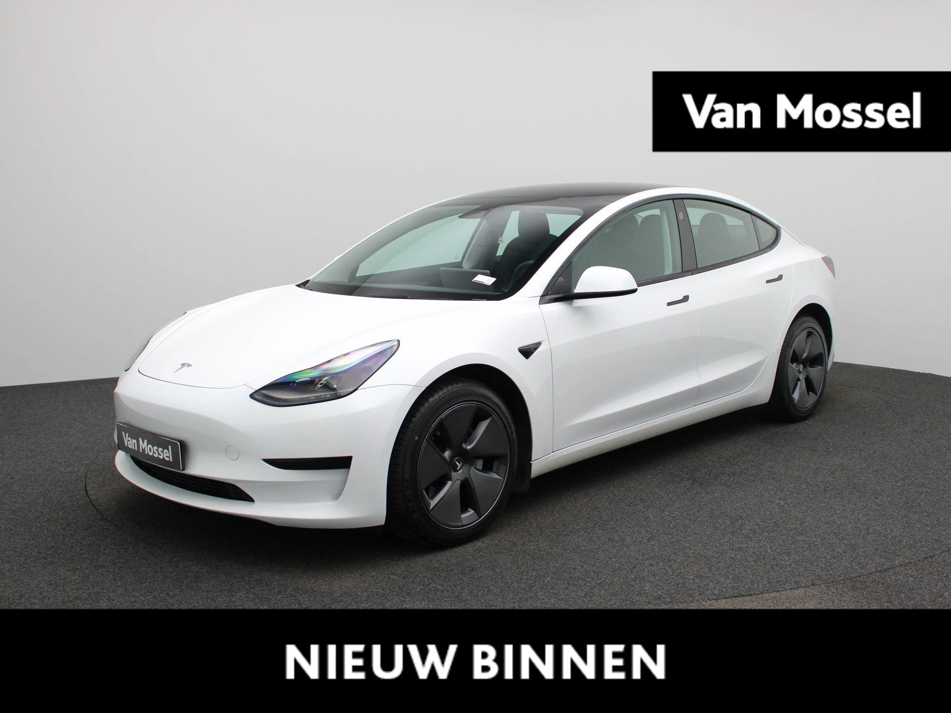 Tesla Model3 – autofoto 2
