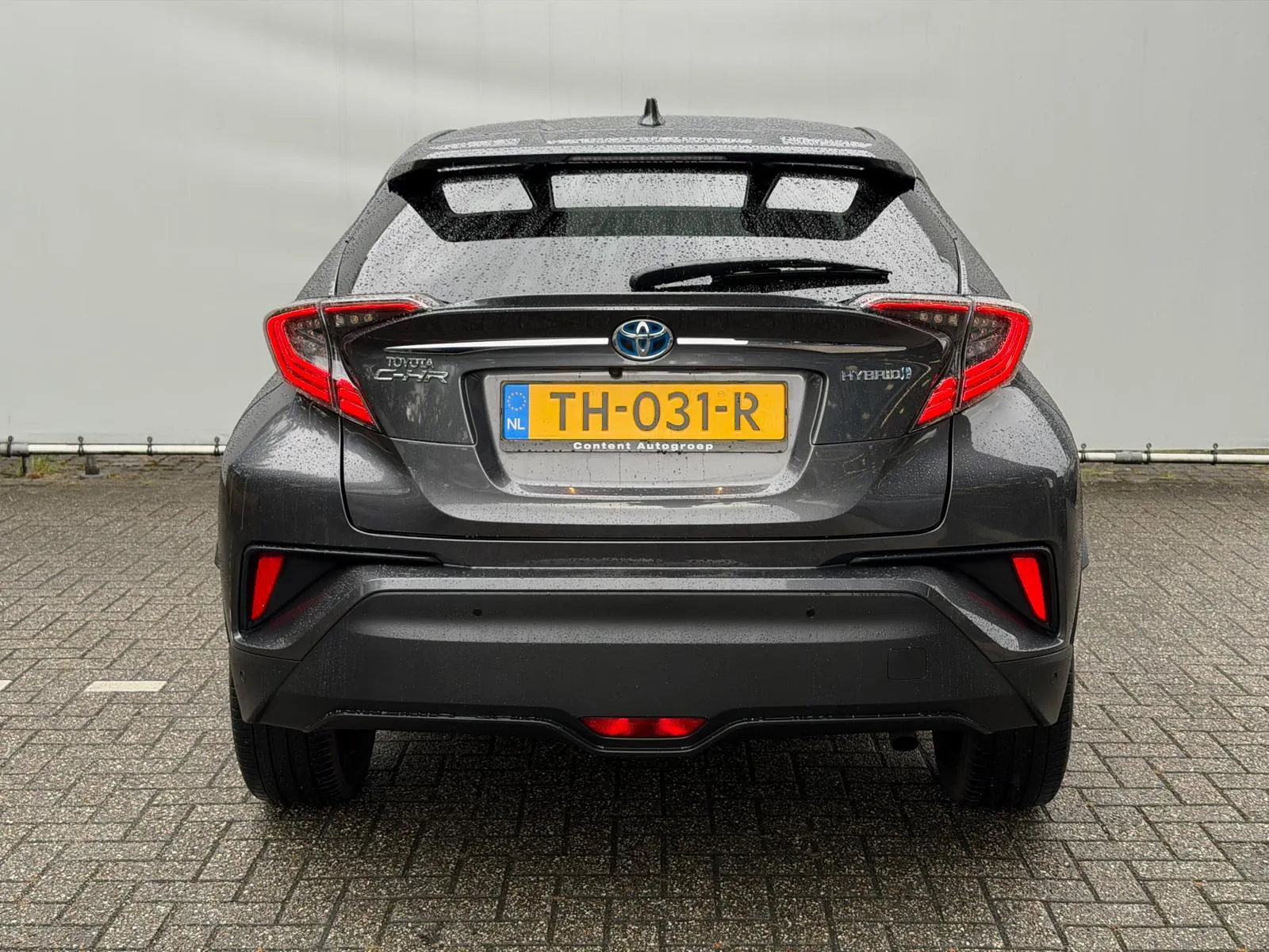 Toyota C-HR met kenteken TH-031-R – dashboard
