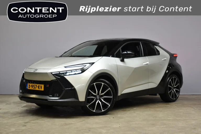 Toyota C-HR met kenteken X-957-KV – vooraanzicht