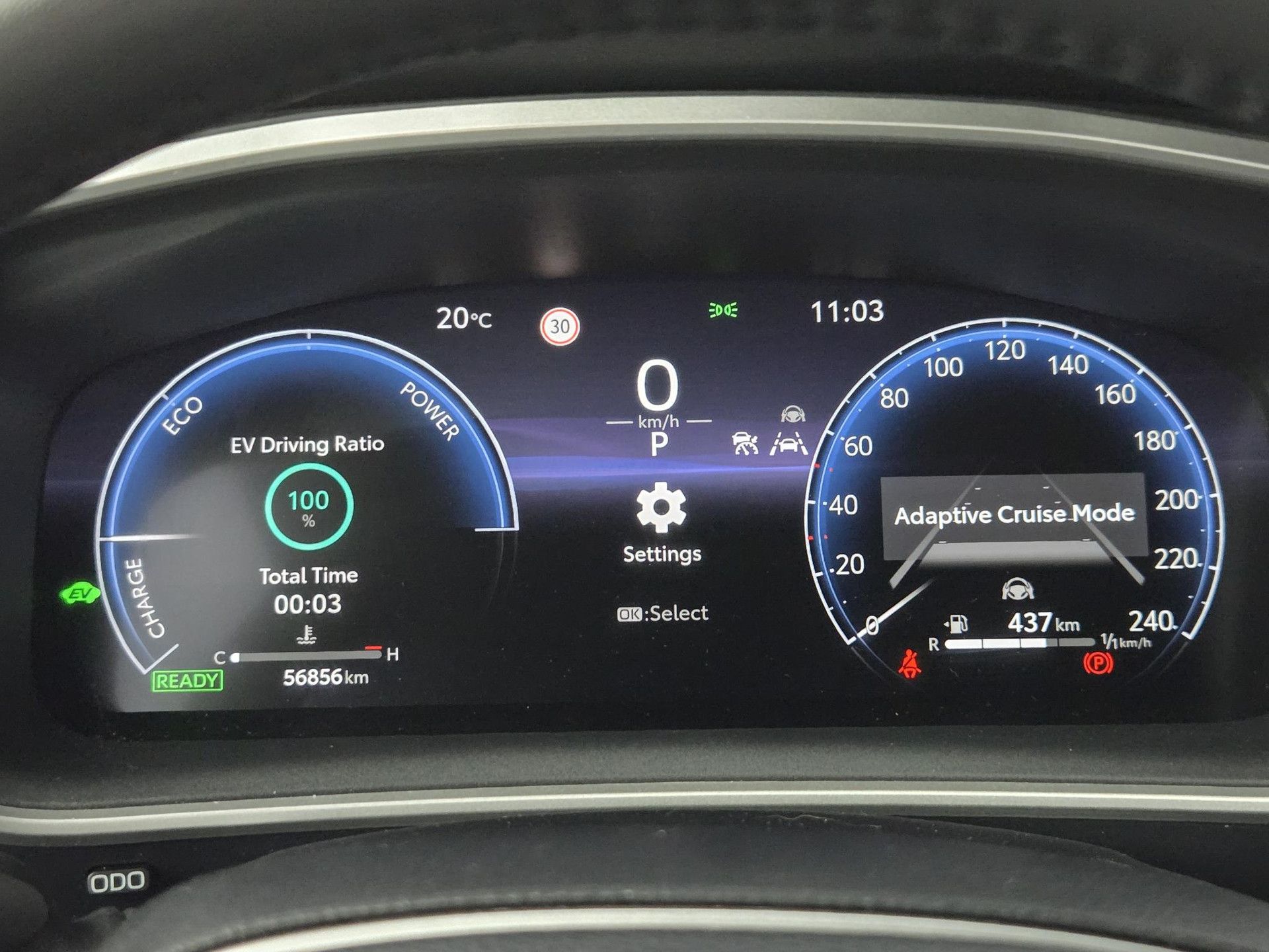 Toyota CorollaCross met kenteken S-798-TX – dashboard