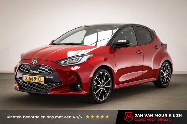 Toyota Yaris met kenteken X-649-KL – vooraanzicht