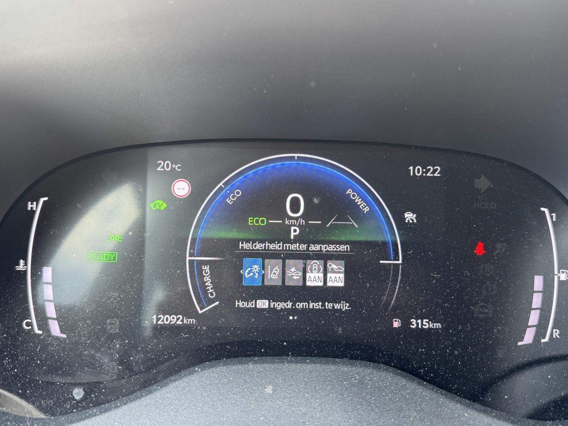 Toyota YarisCross met kenteken GGX-84-R – dashboard