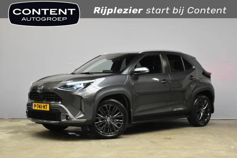 Toyota YarisCross met kenteken P-741-HT – vooraanzicht
