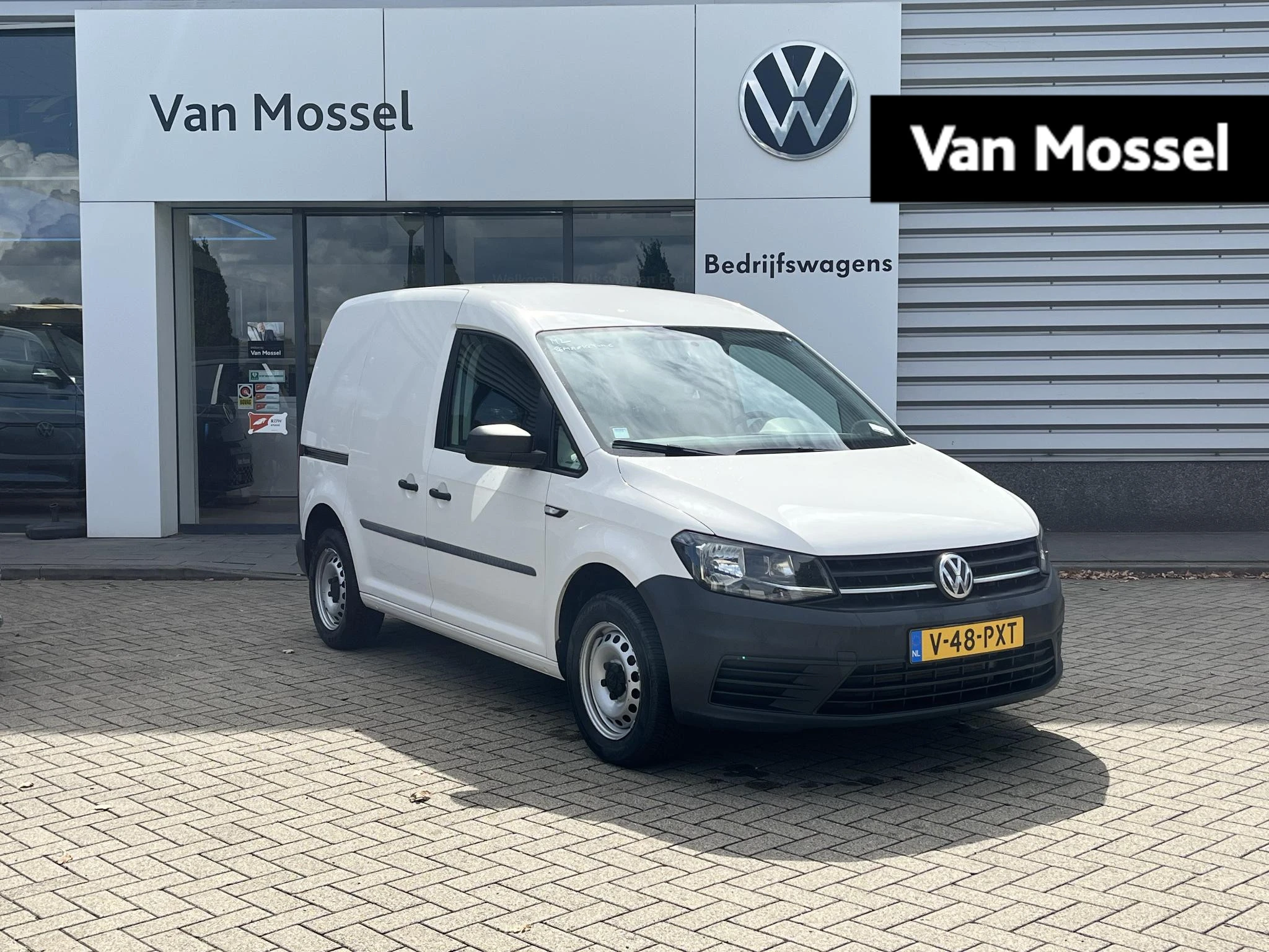 Volkswagen Caddy – autofoto 2