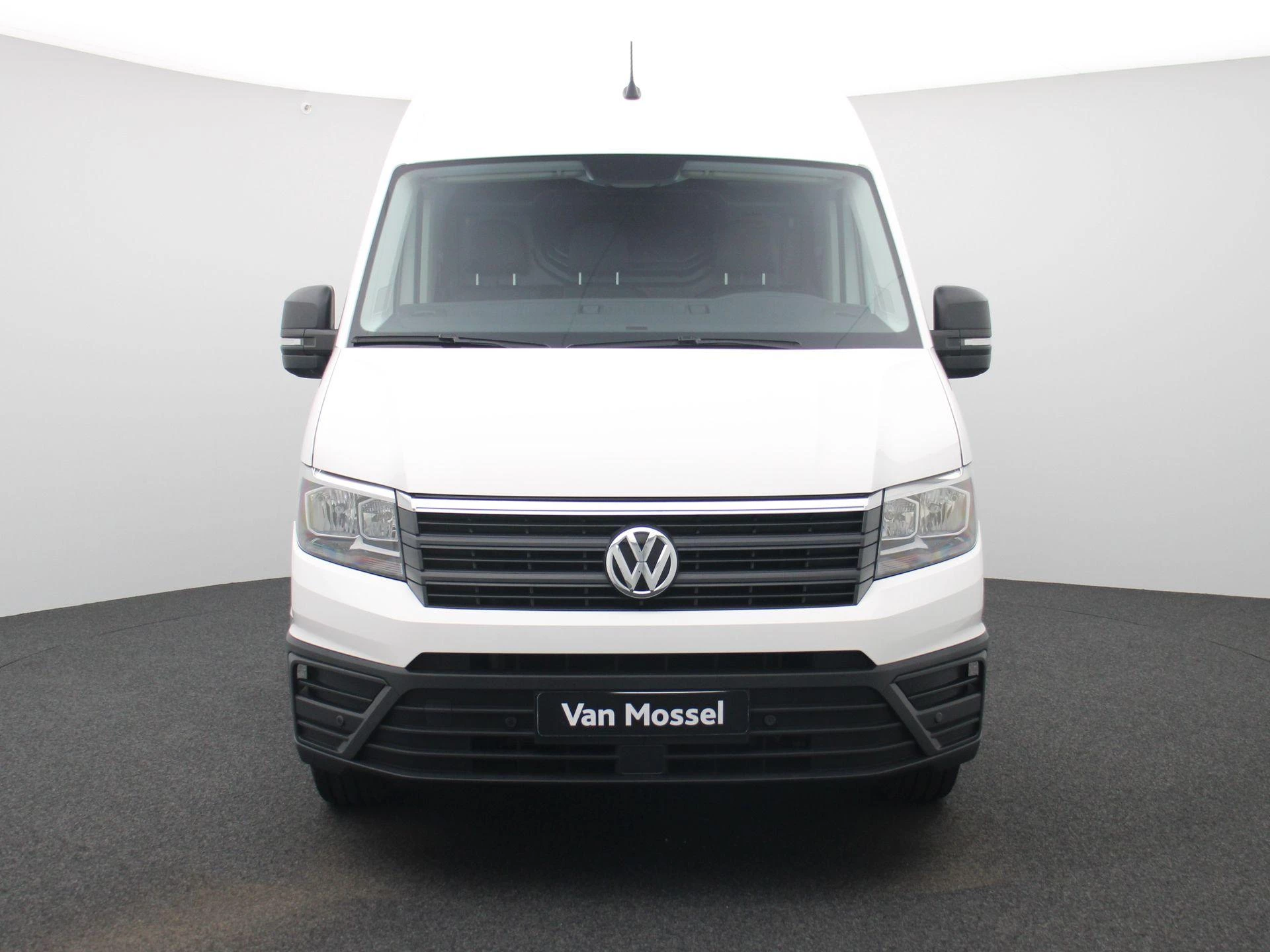 Volkswagen Crafter met kenteken 76100 – autofoto 4