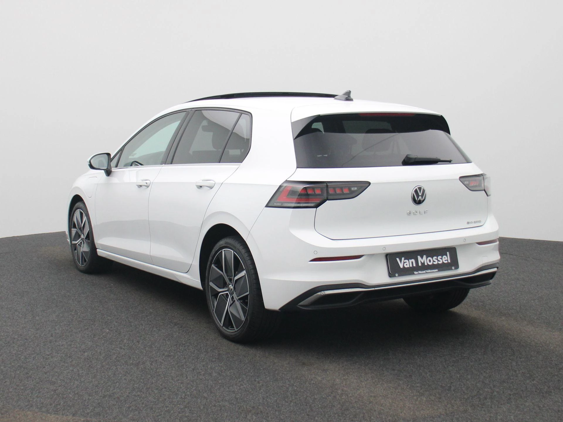 Volkswagen Golf met kenteken 03100 – autofoto 3